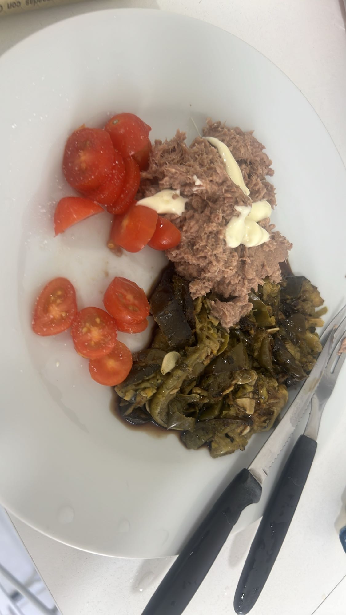 Tuna Veggie Plate