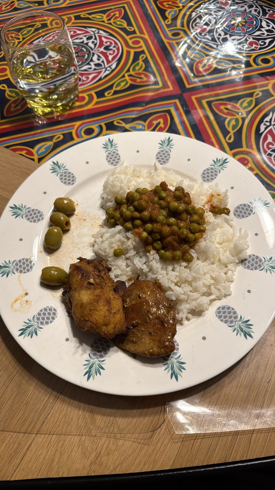 Rice with chicken and peas