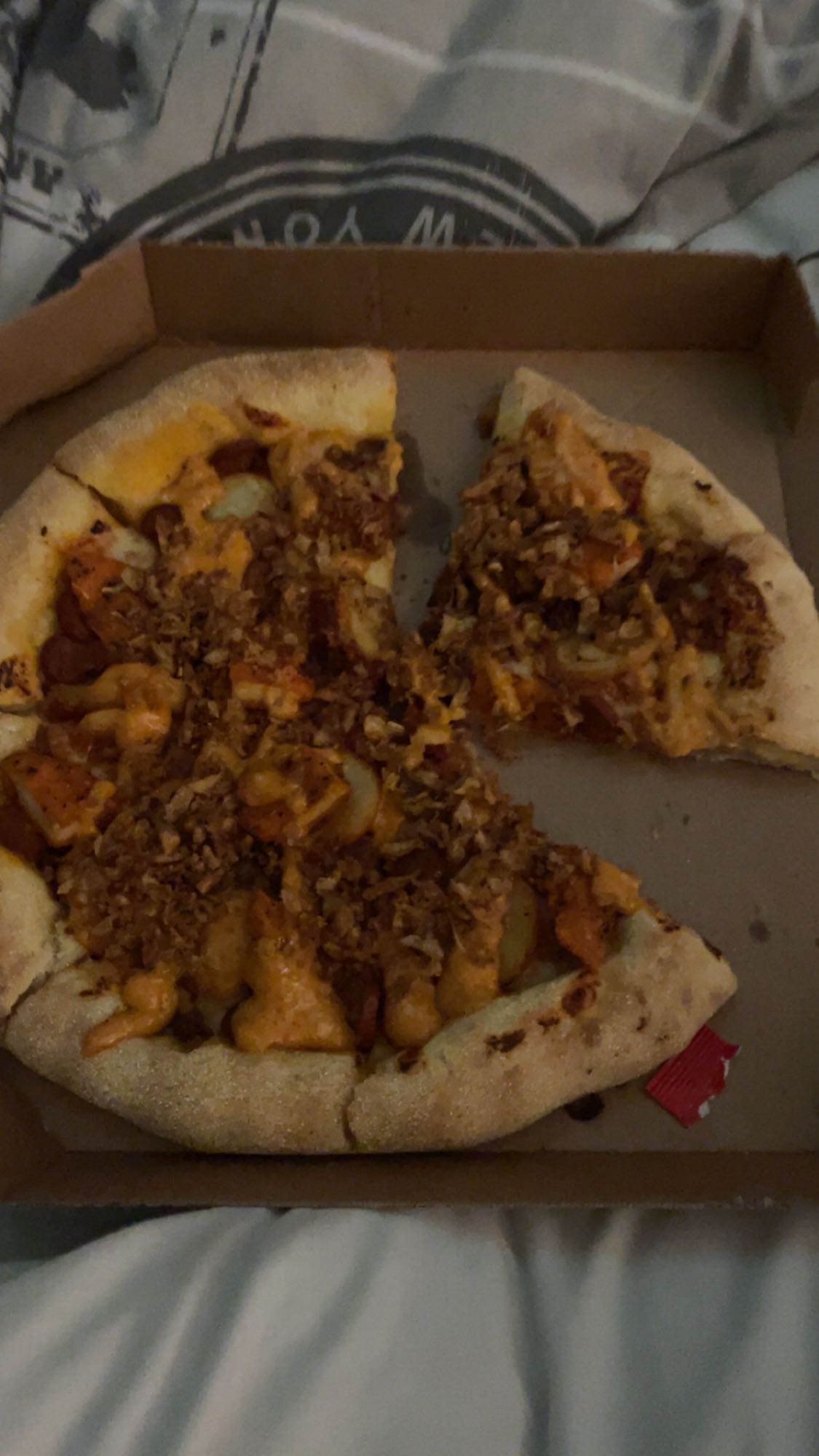 Pizza fromage et oignons