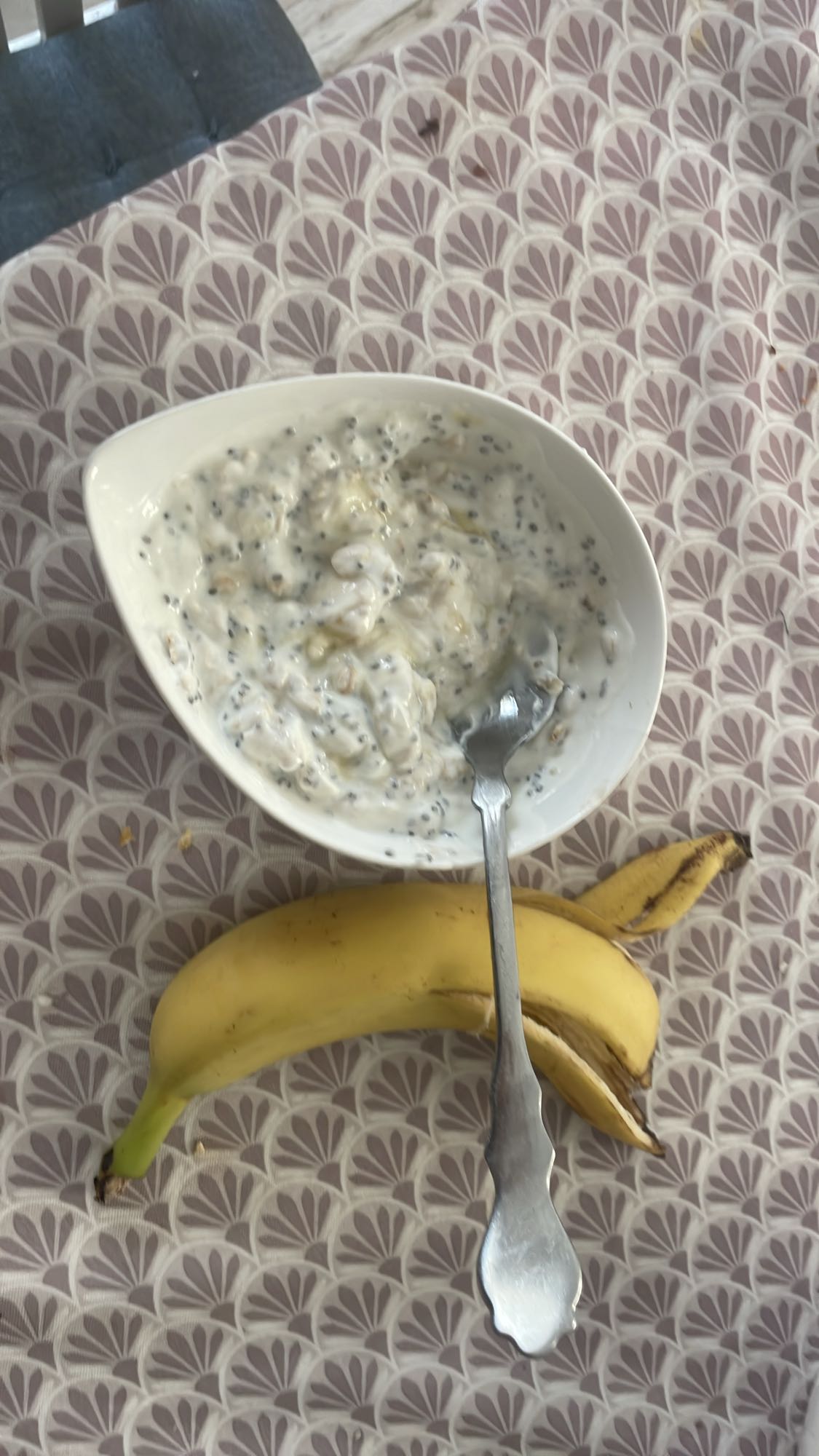 Iaurt cu banane și semințe