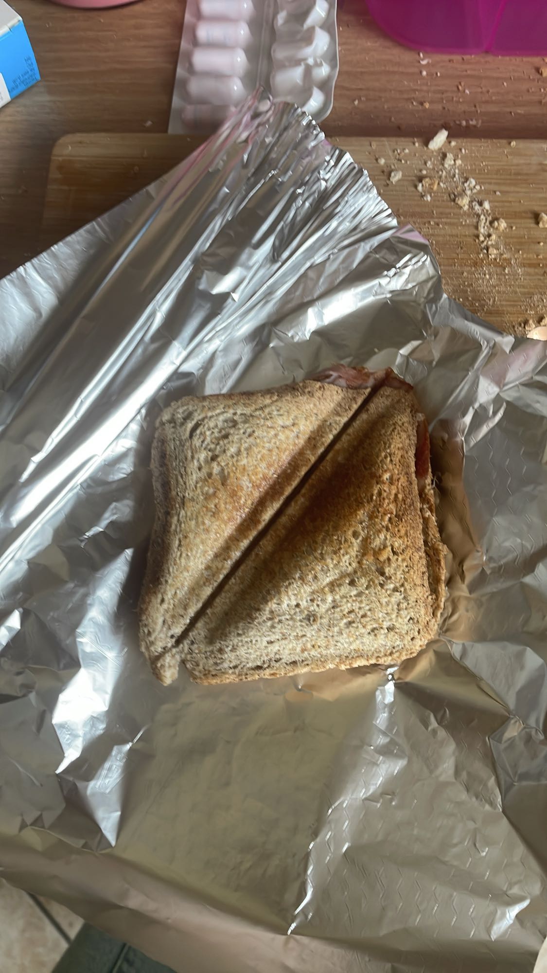 Tost z szynką i serem