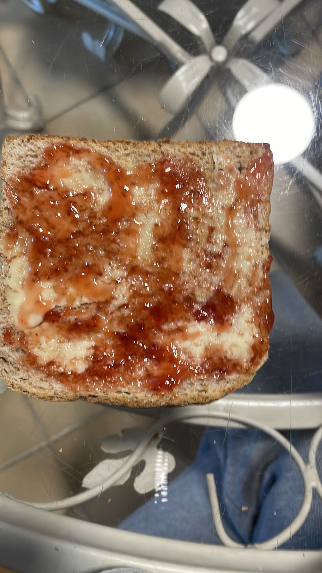 Tartine confiture beurre