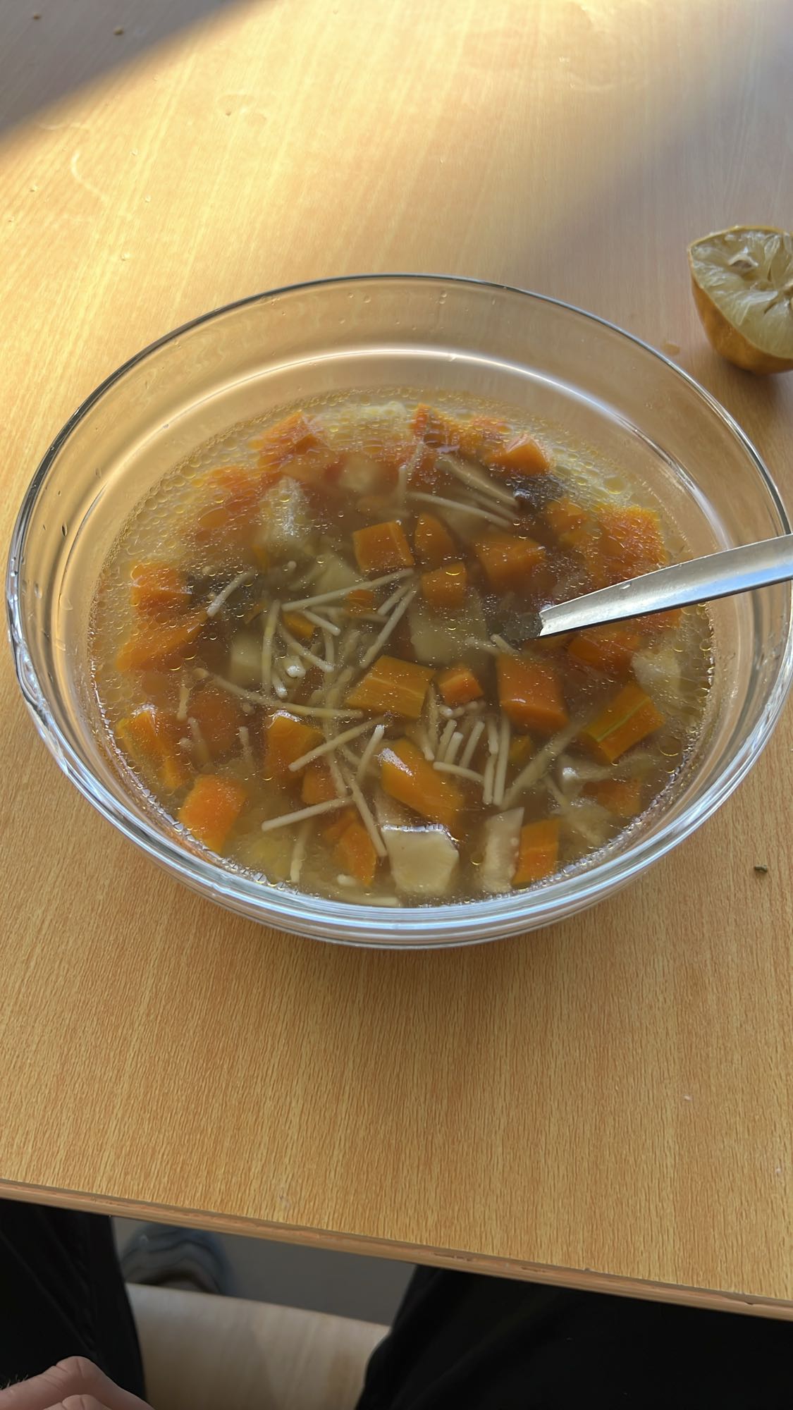 Supă de legume cu tăiței