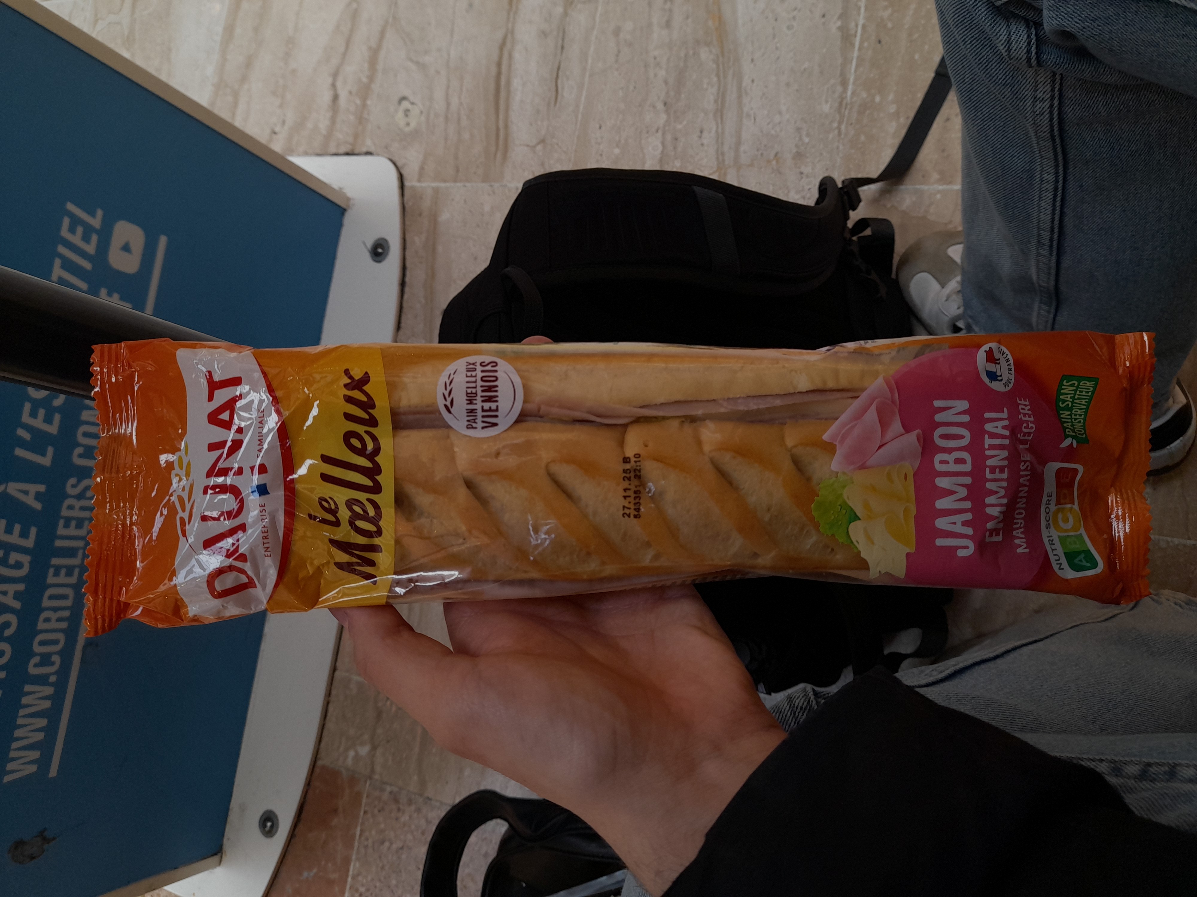 Sandwich jambon emmental