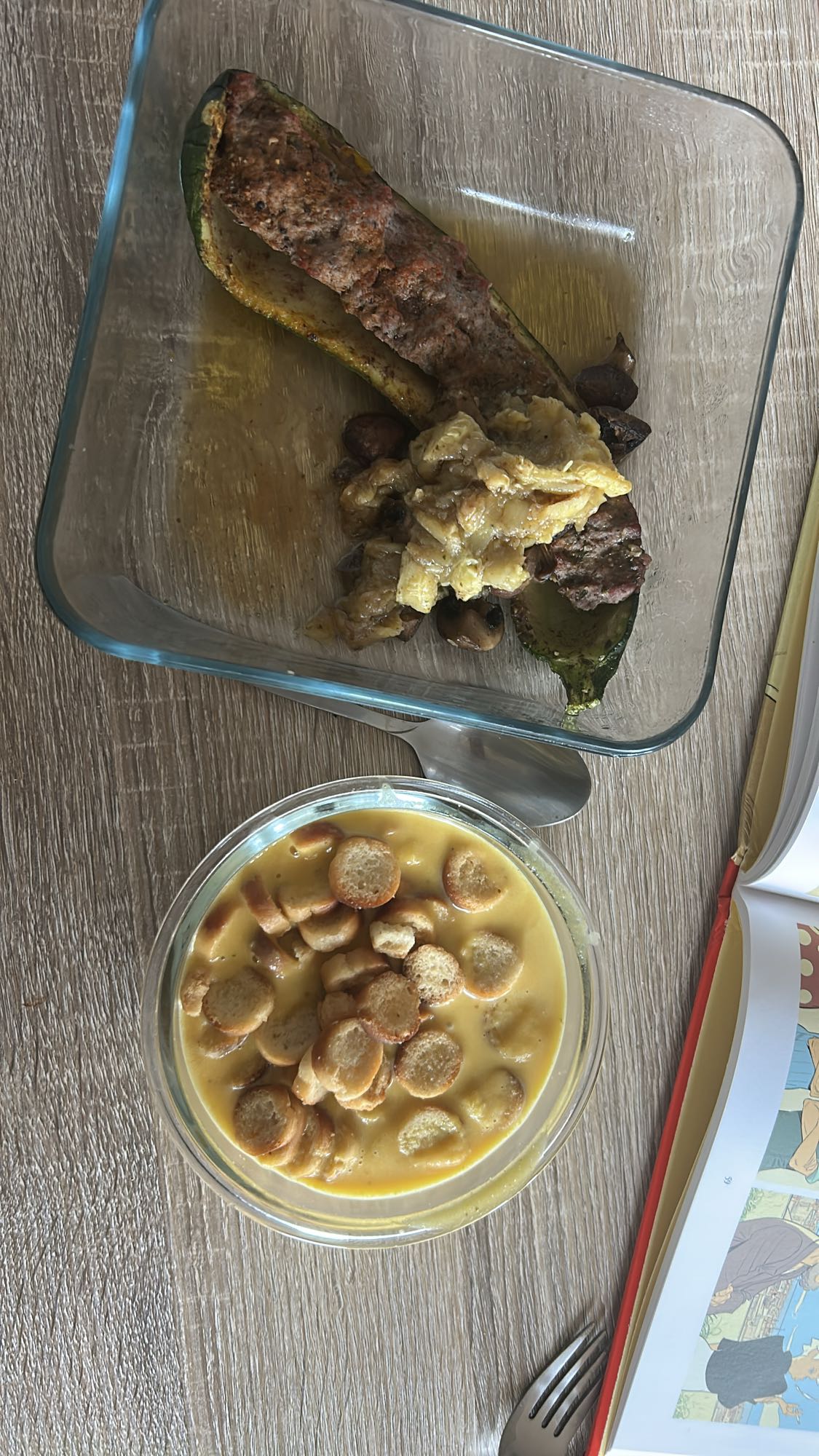 Courgette farcie et soupe