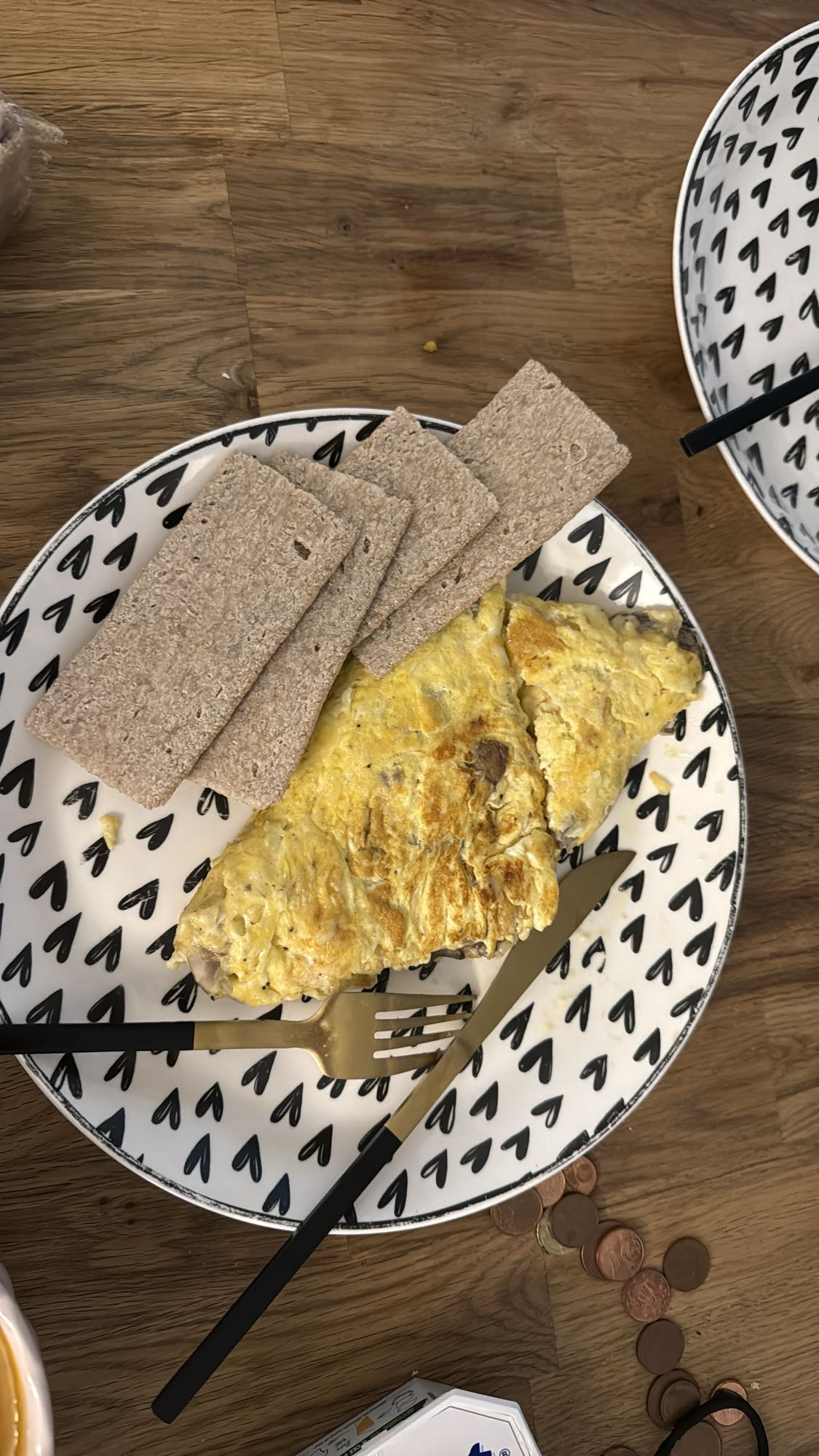 Omelette et tartines croquantes