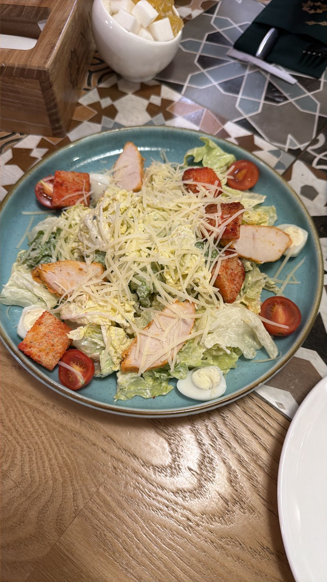 Цезарь с курицей