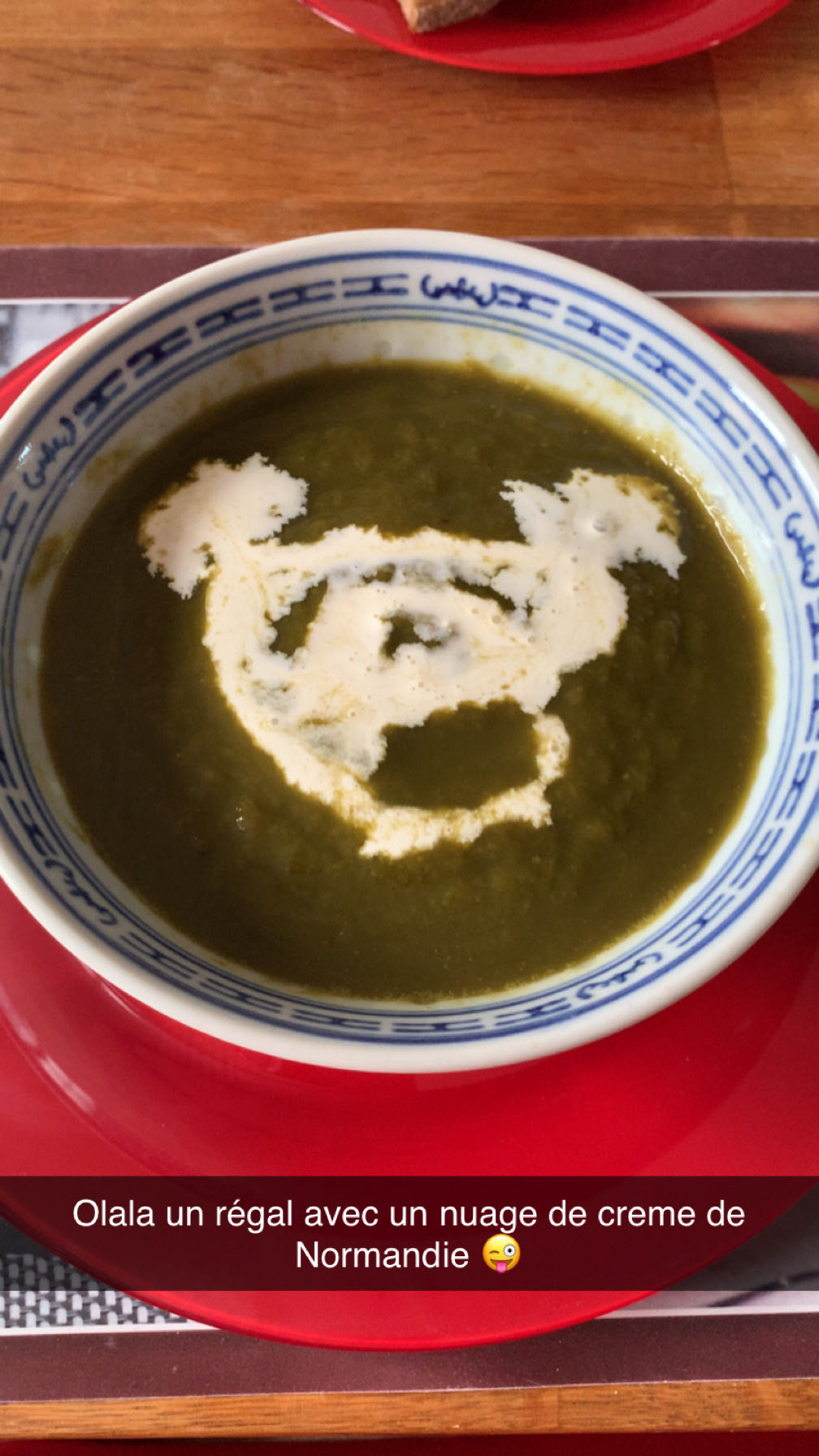 Velouté de poireaux avec un nuage de crème