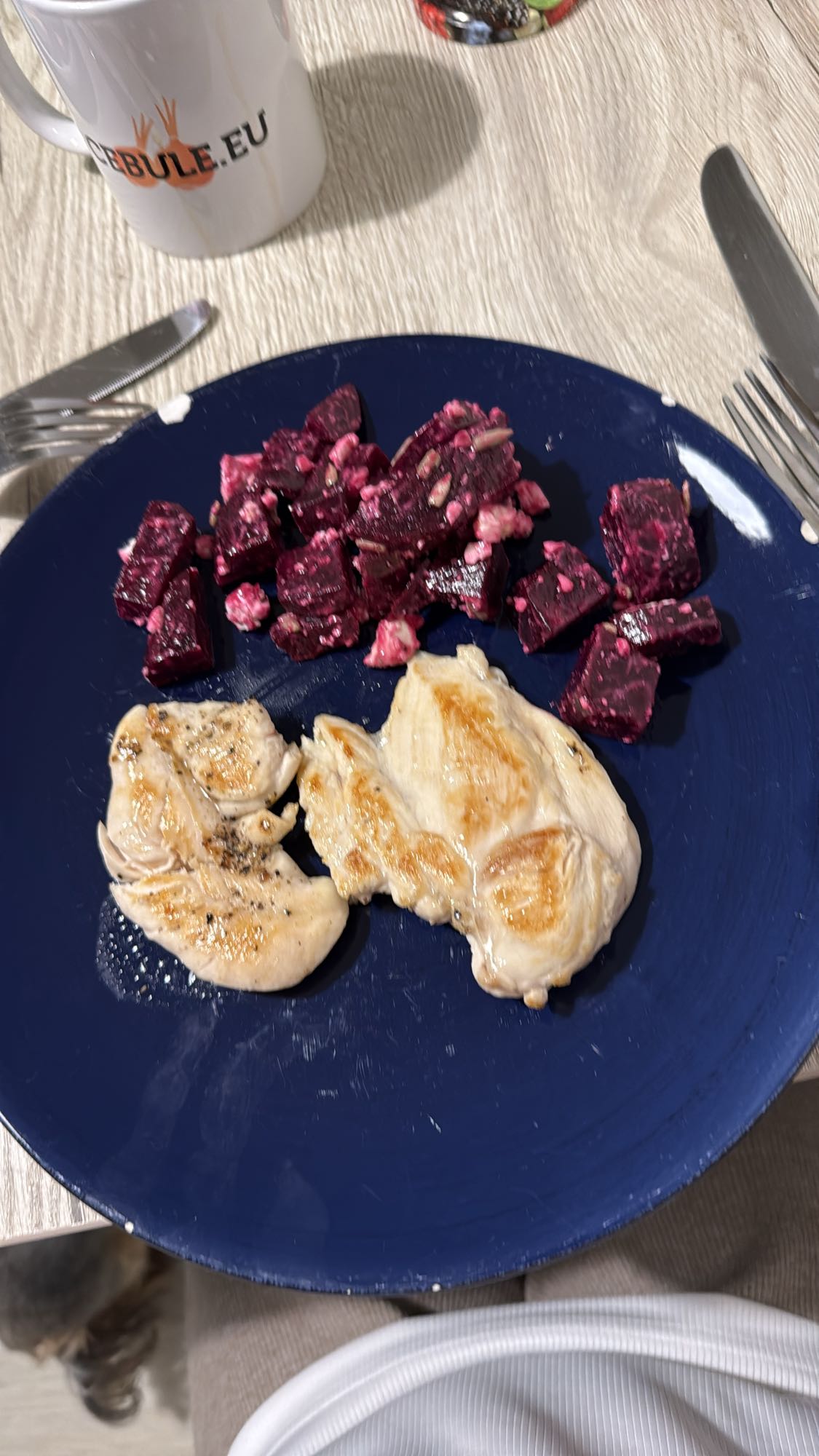 Kurczak z burakami i fetą