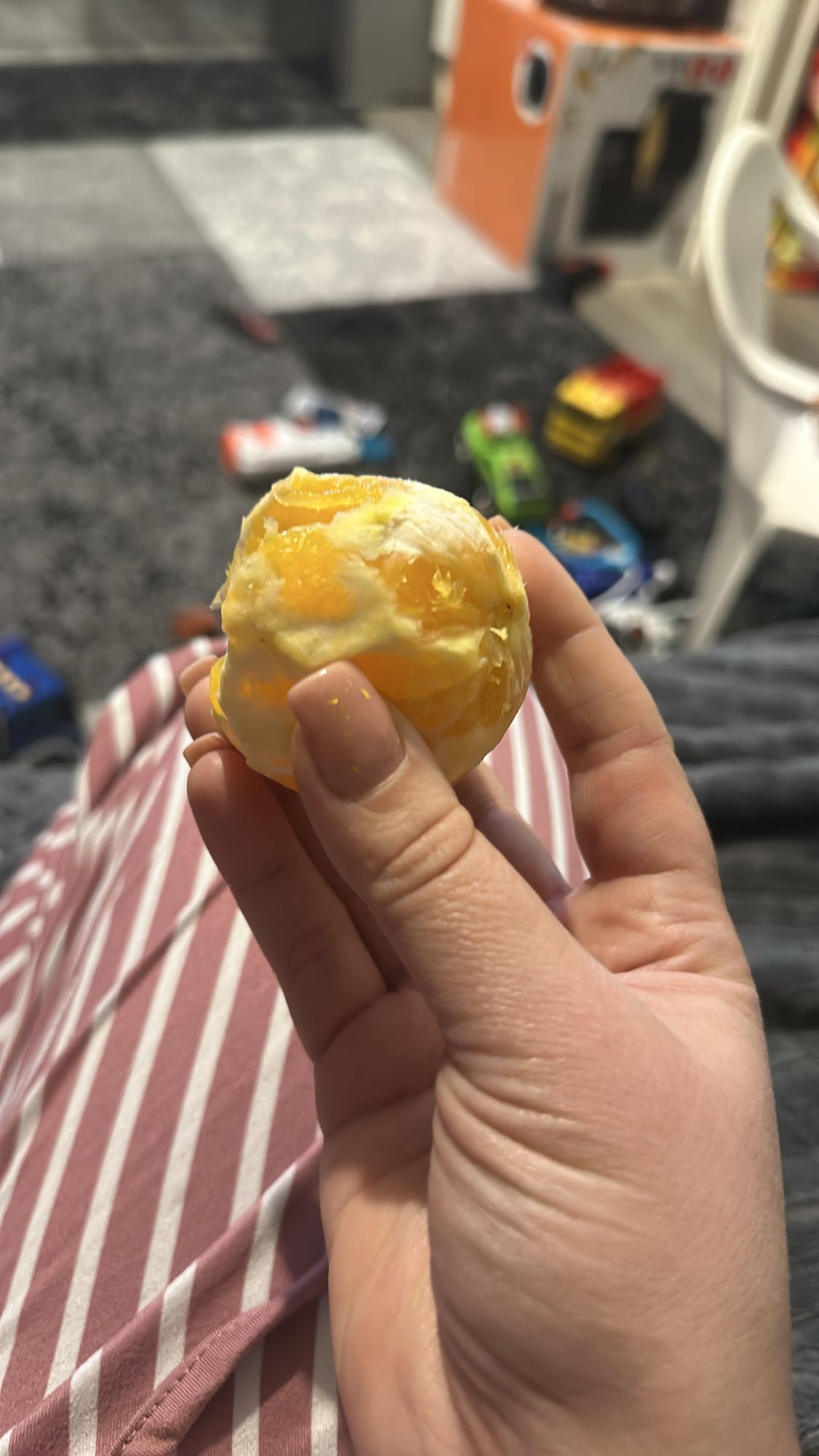 Mandarină decojită