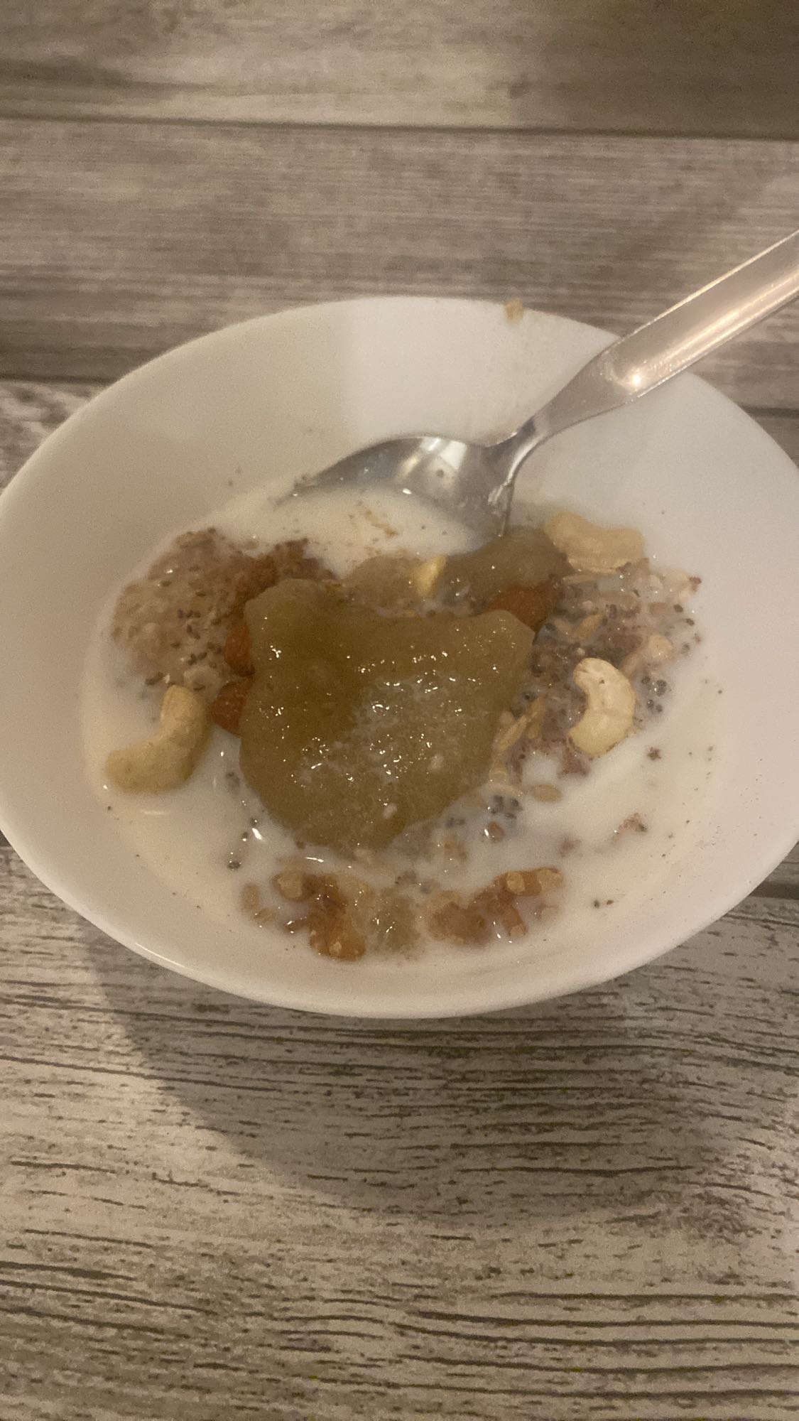 Havregrynsgröt med fruktmos