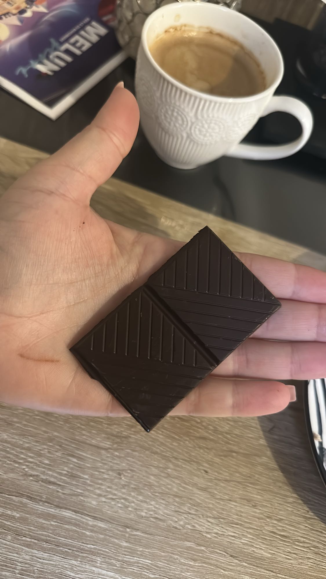 Ciocolată neagră și cafea