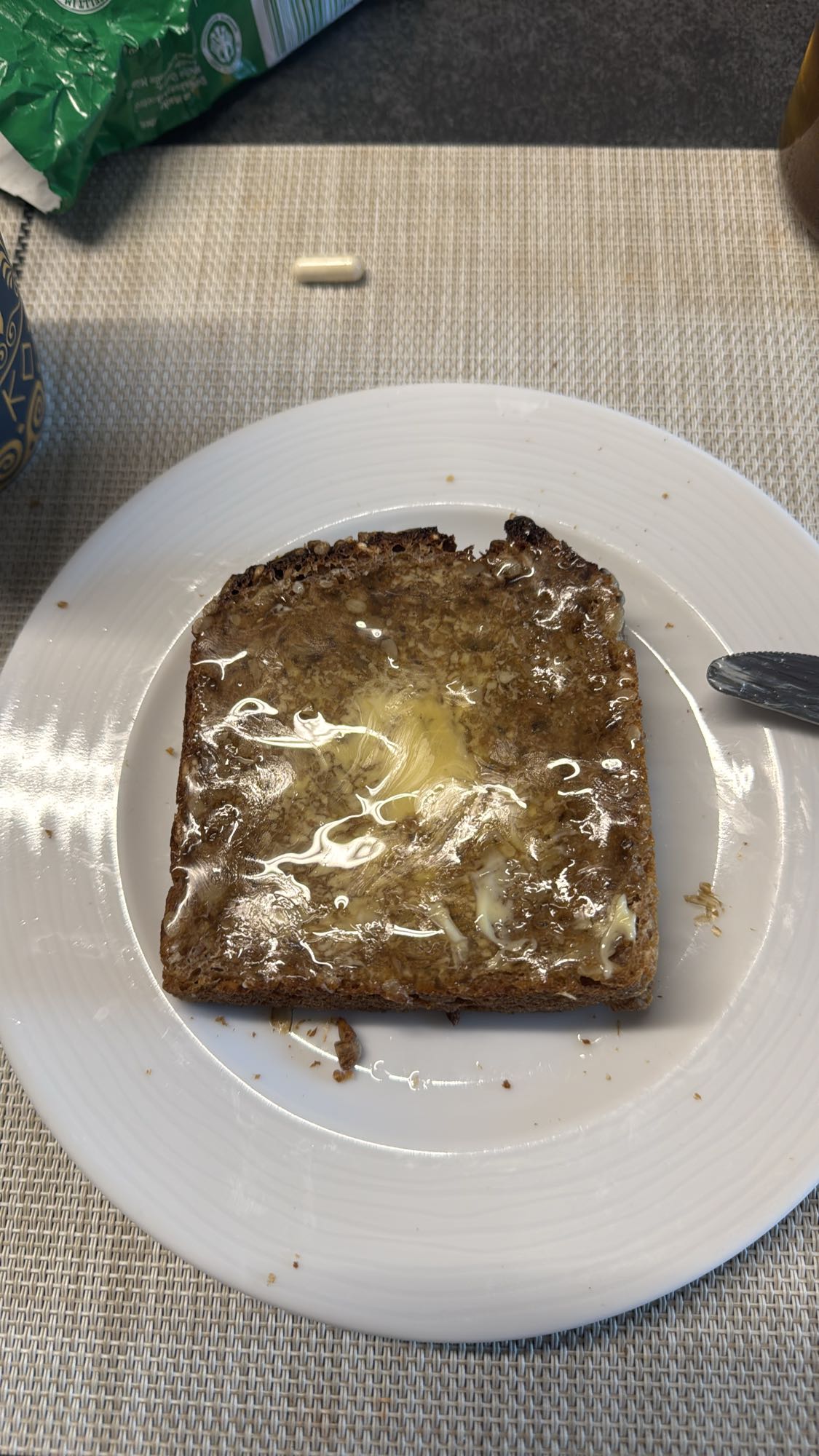 Volkorenbrood met boter