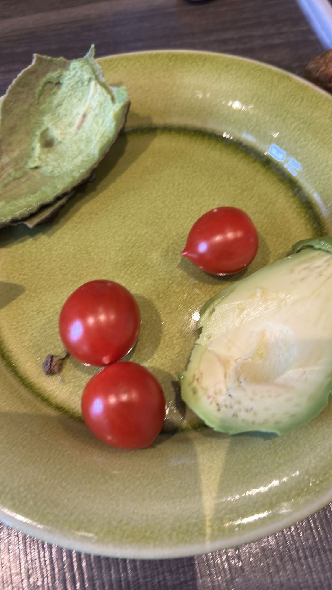 Avocat et tomates cerises