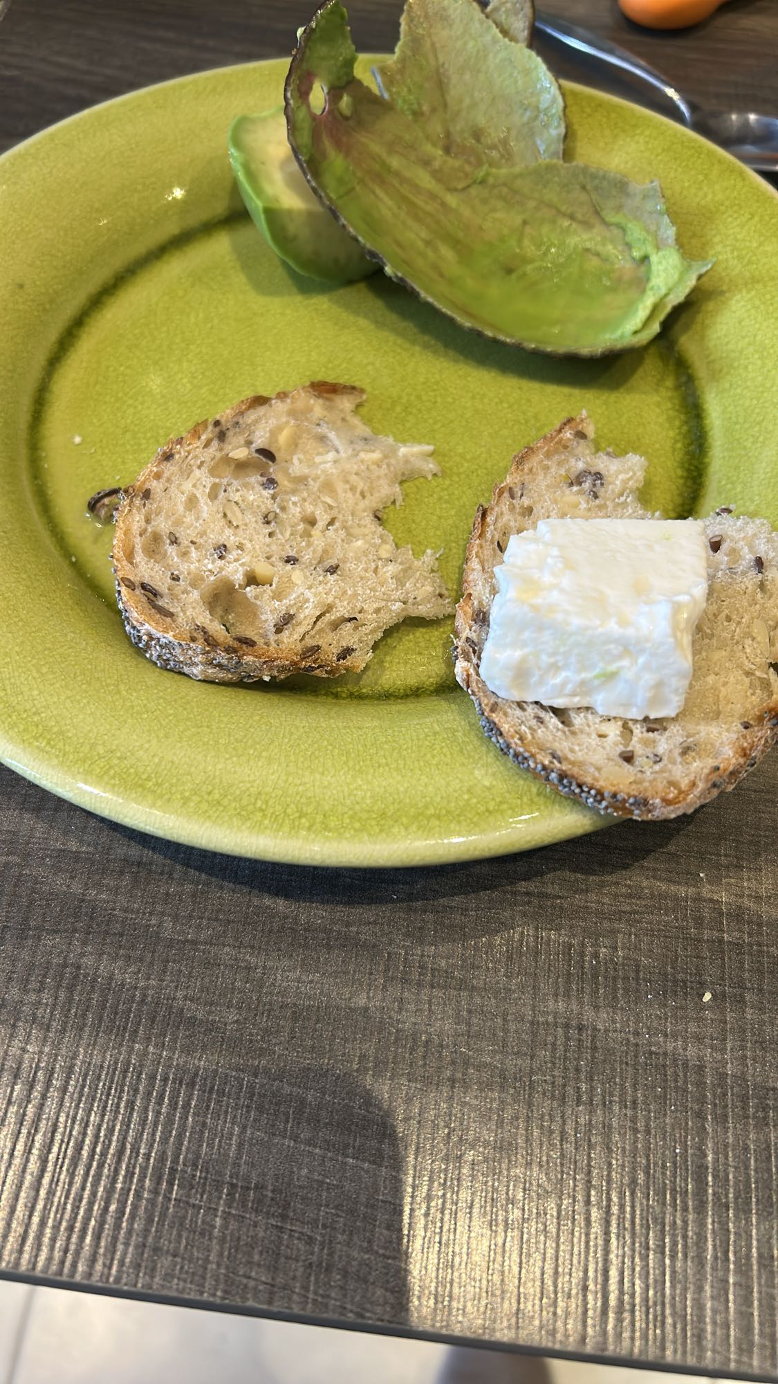 Pain, avocat et feta