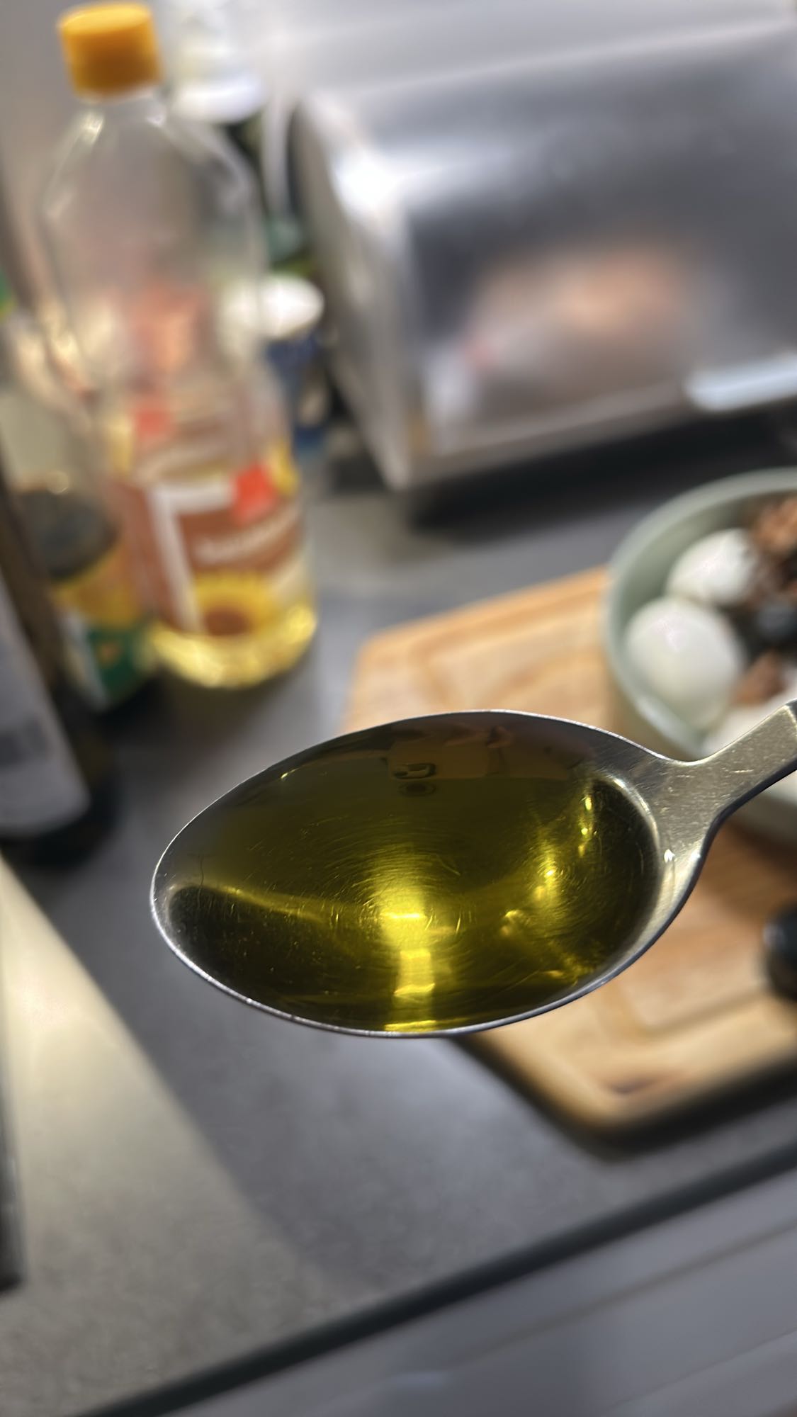 Spiseskje olivenolje