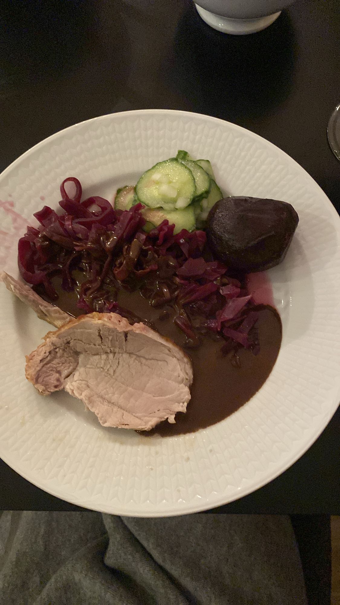 Fläskstek med rödkål