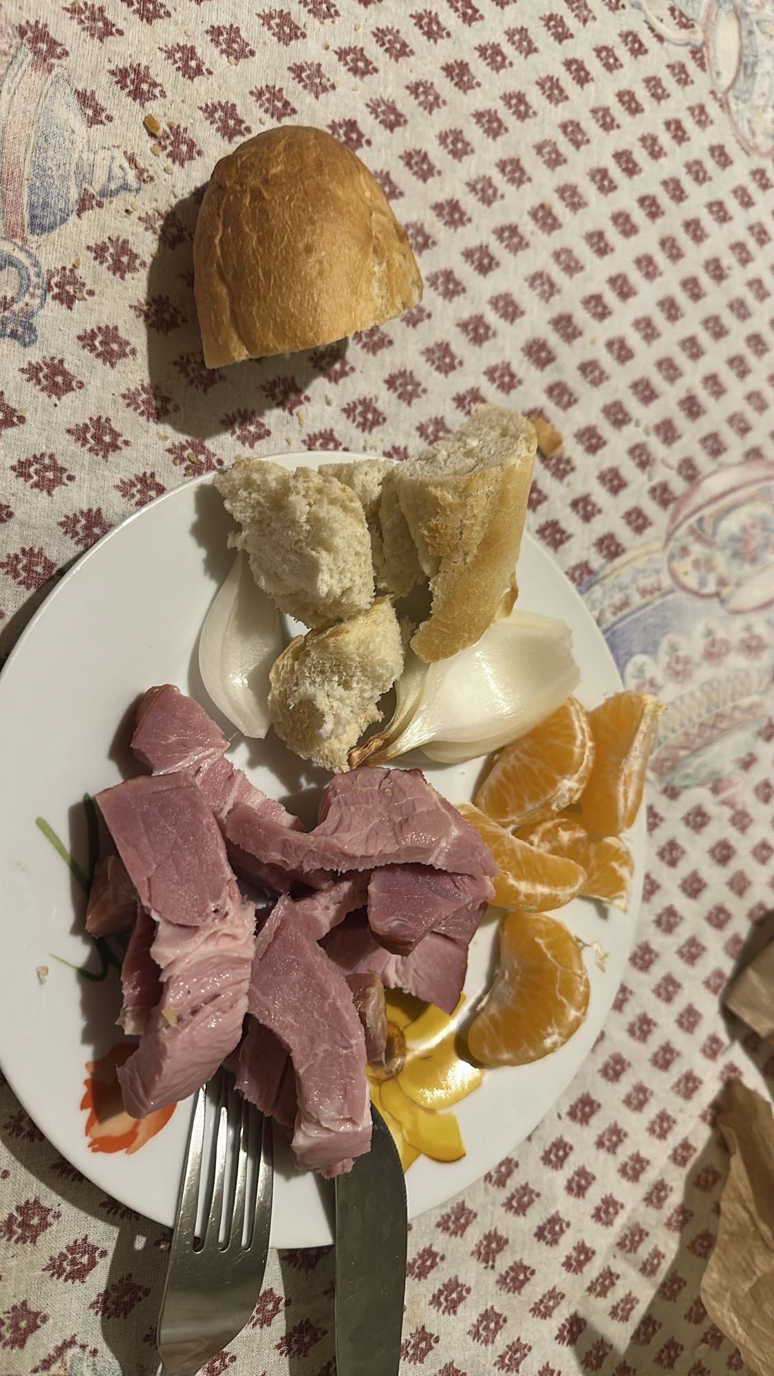 Ham and fruit plate