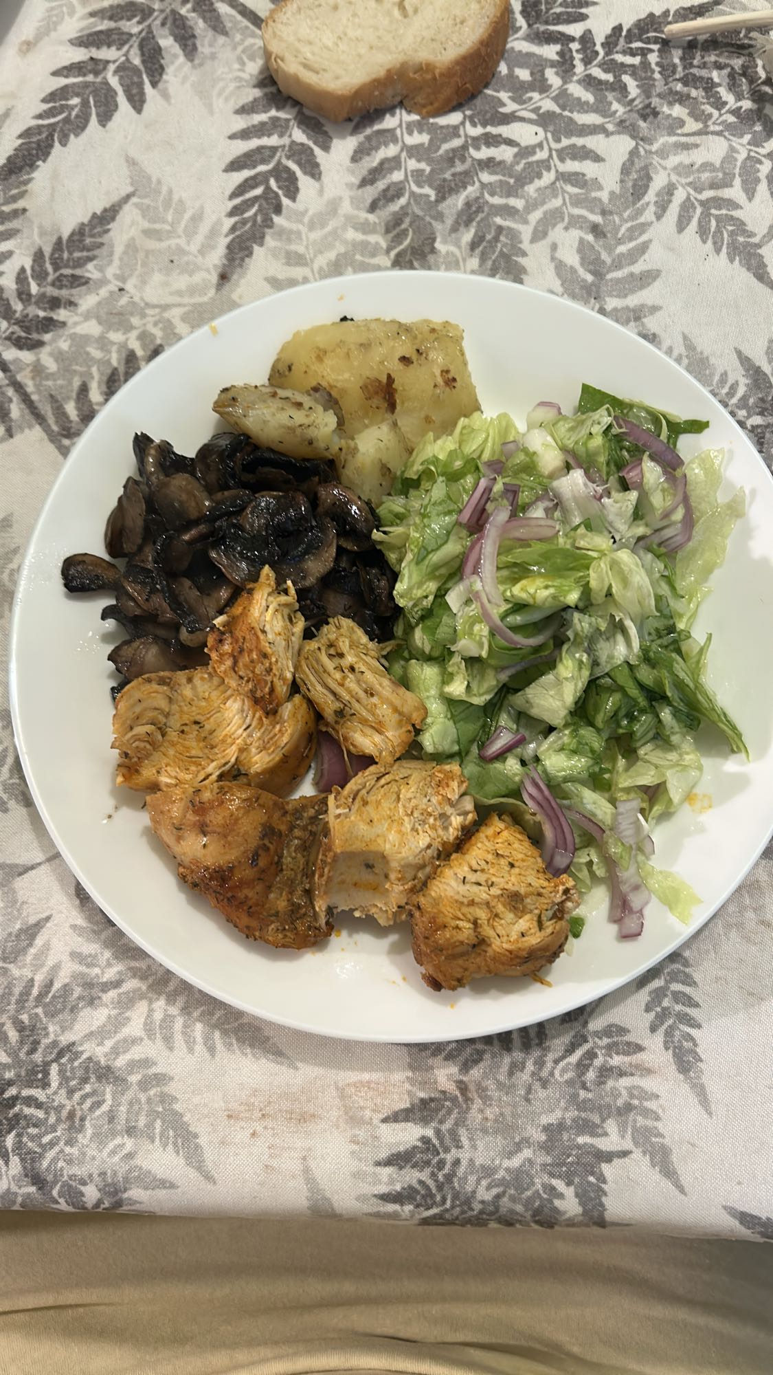 Piept de pui cu legume