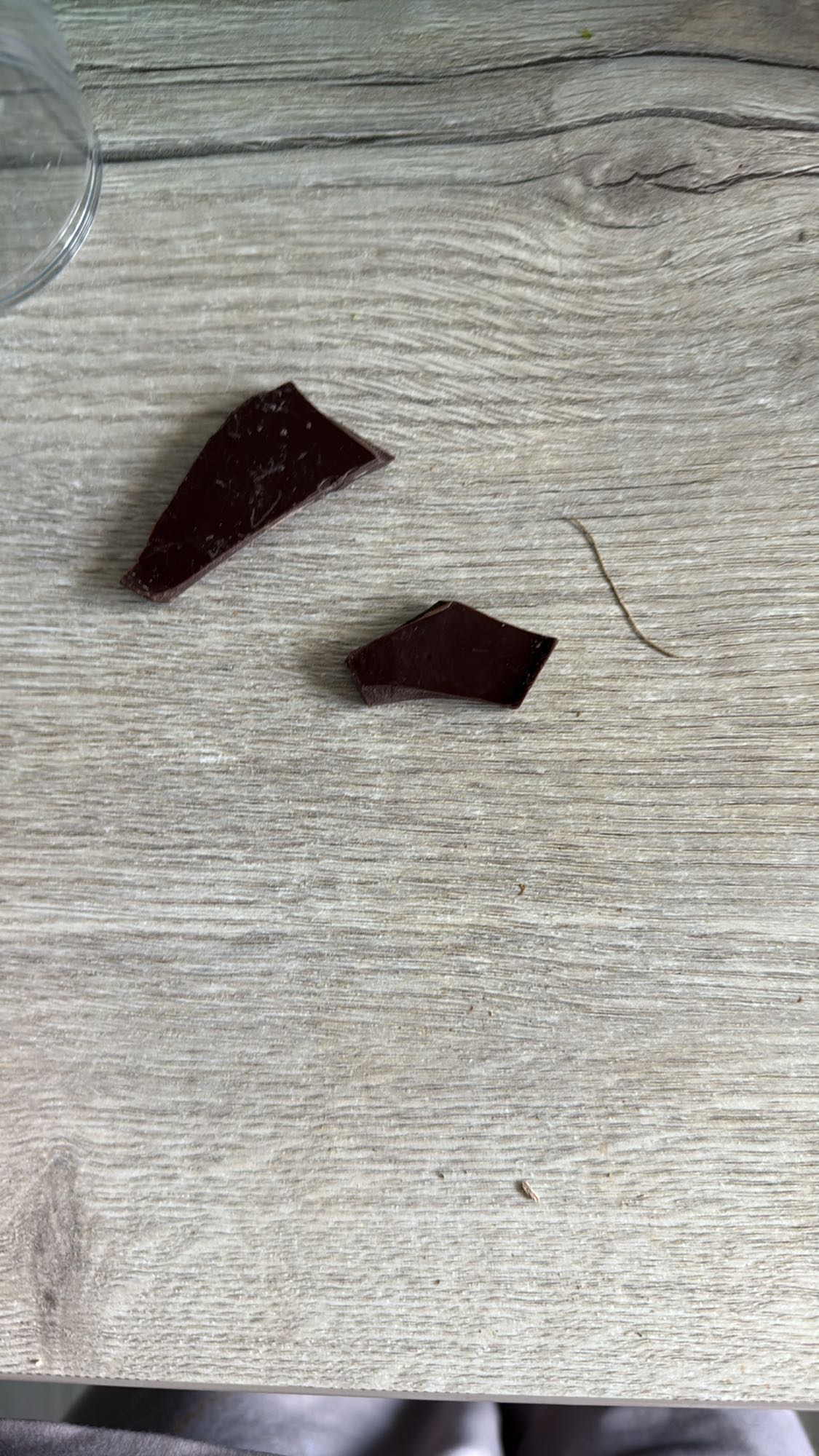 Kawałki ciemnej czekolady