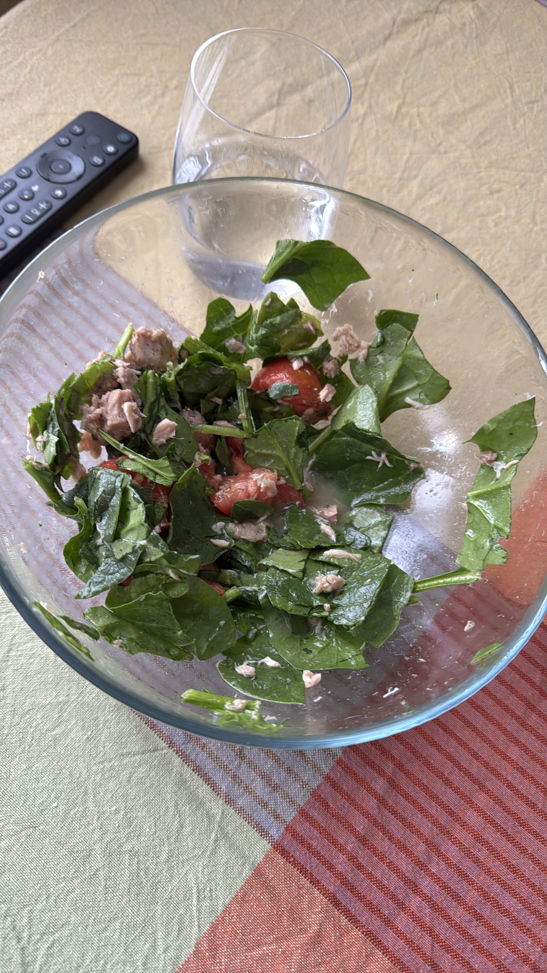 ensalada de atún y espinaca