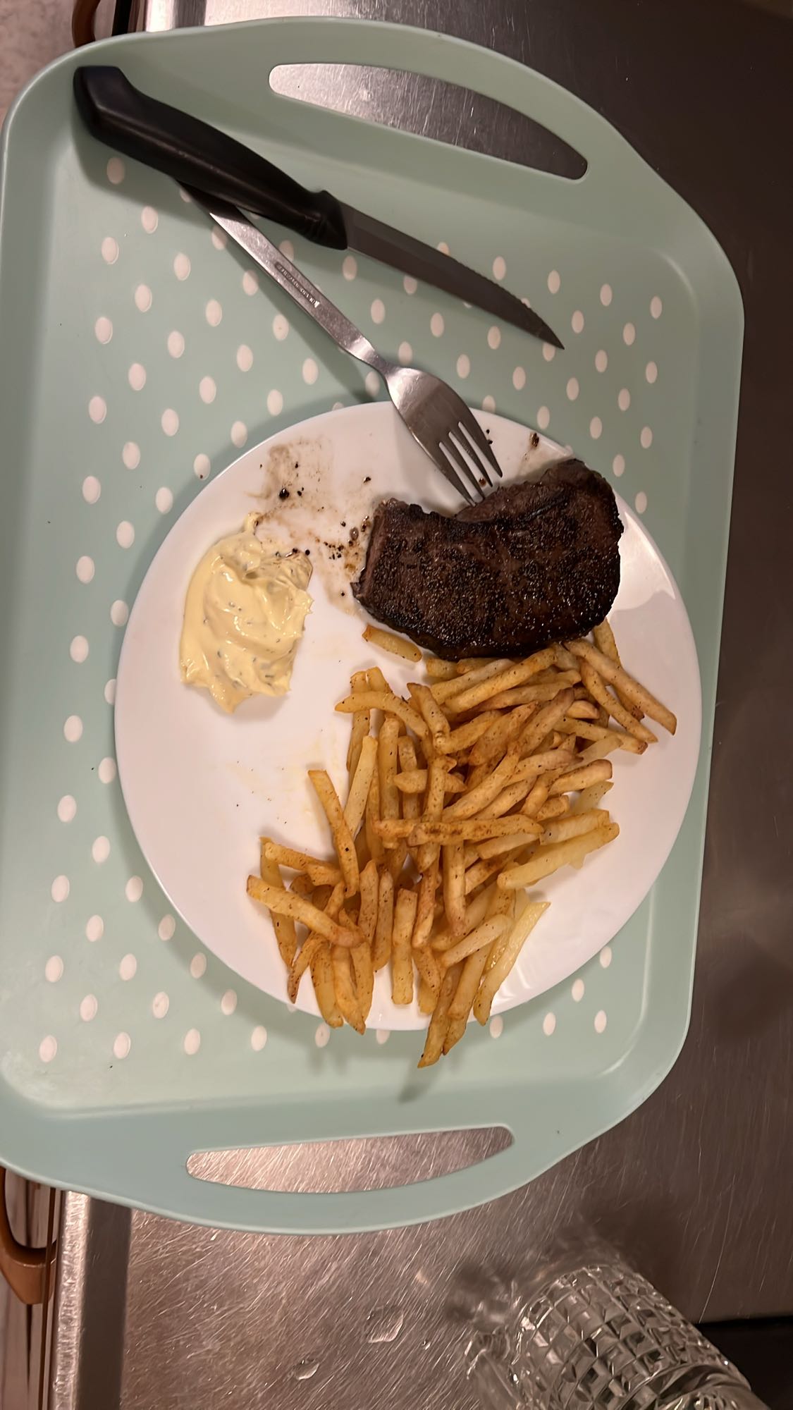 Biff med pommes & sås