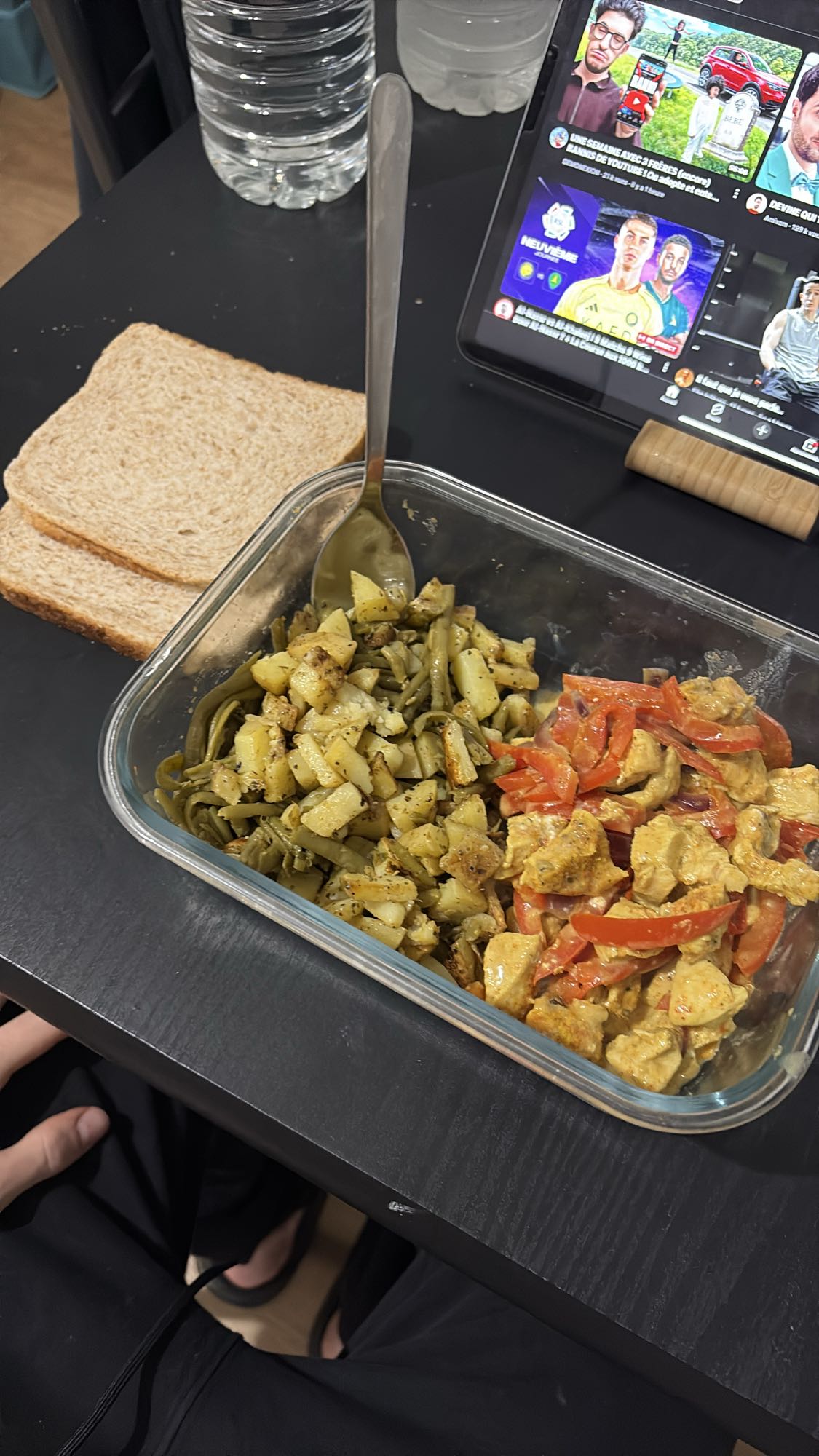 Poulet légumes et pain complet