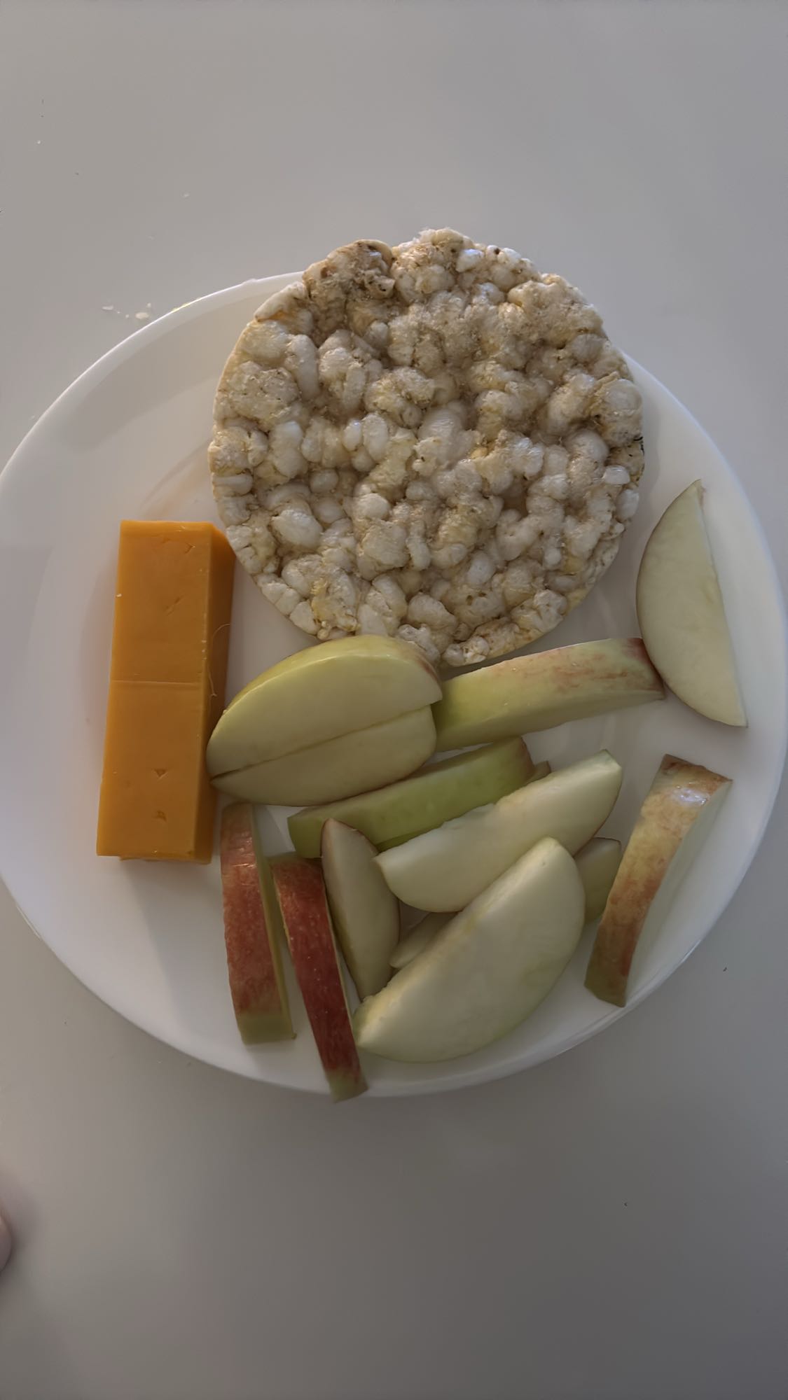 Collation pomme et fromage mieux-être