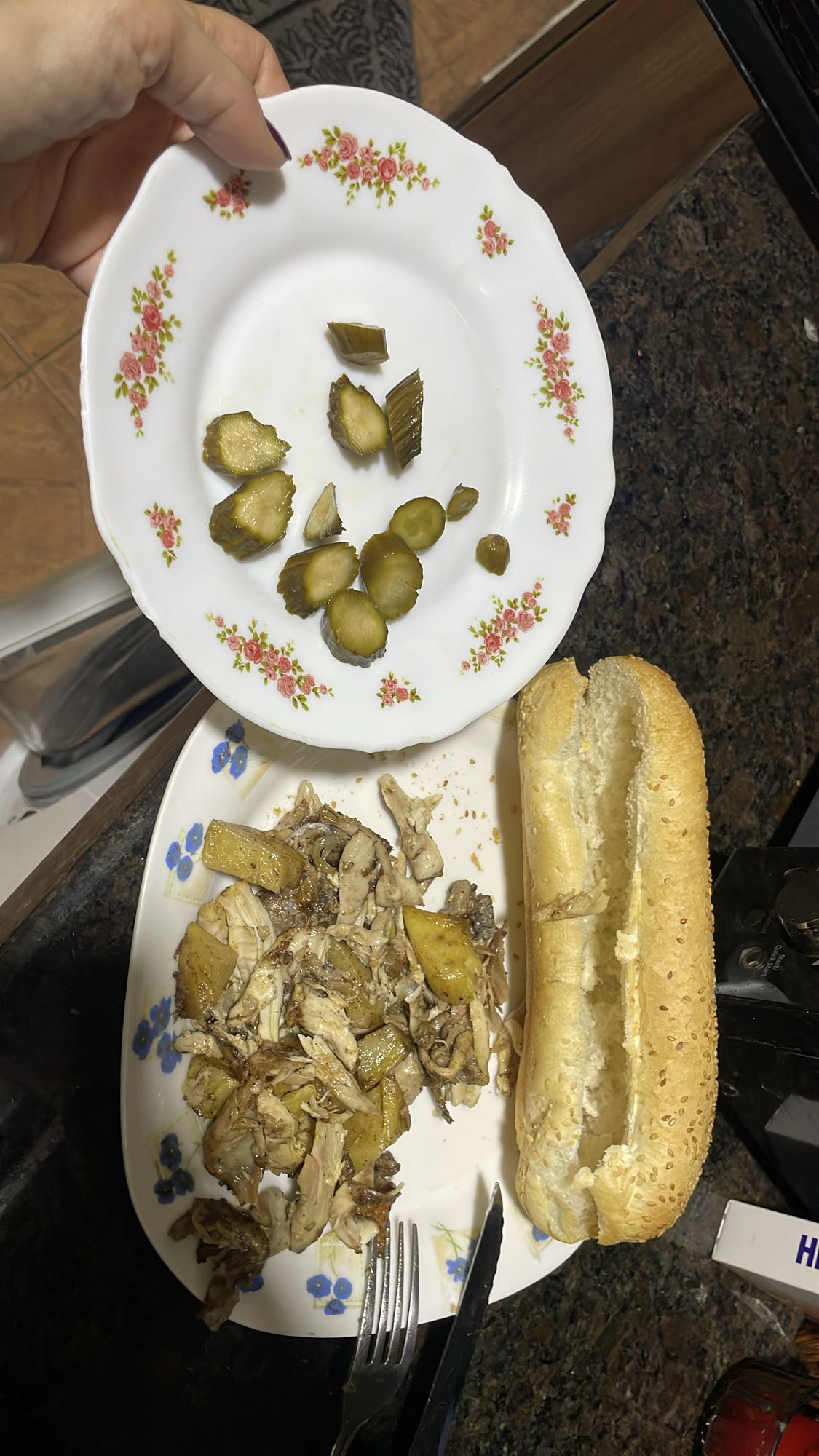 Chicken sandwich plate