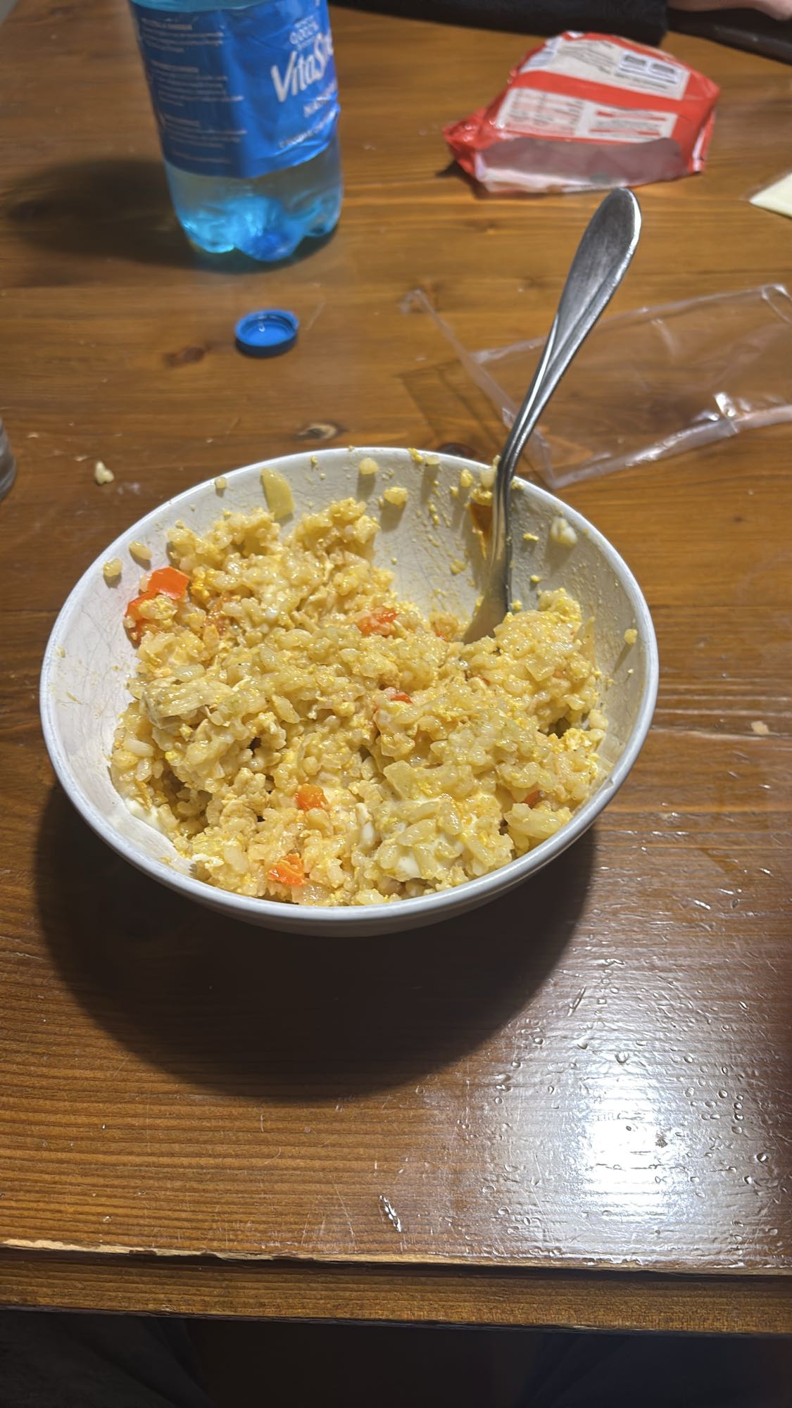 pollo con pimiento, cebolla, tomate y huevo