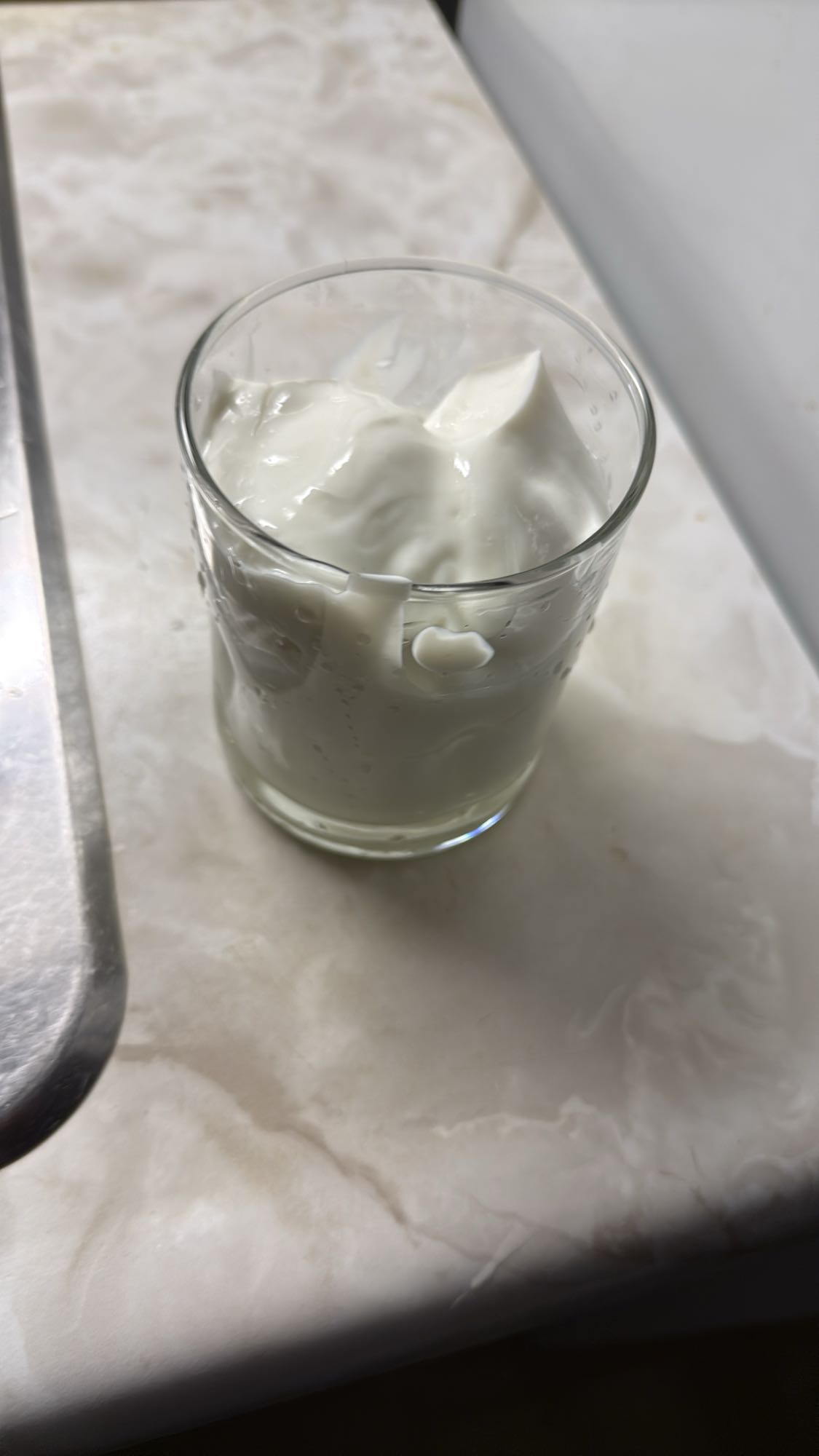 verre de yaourt nature