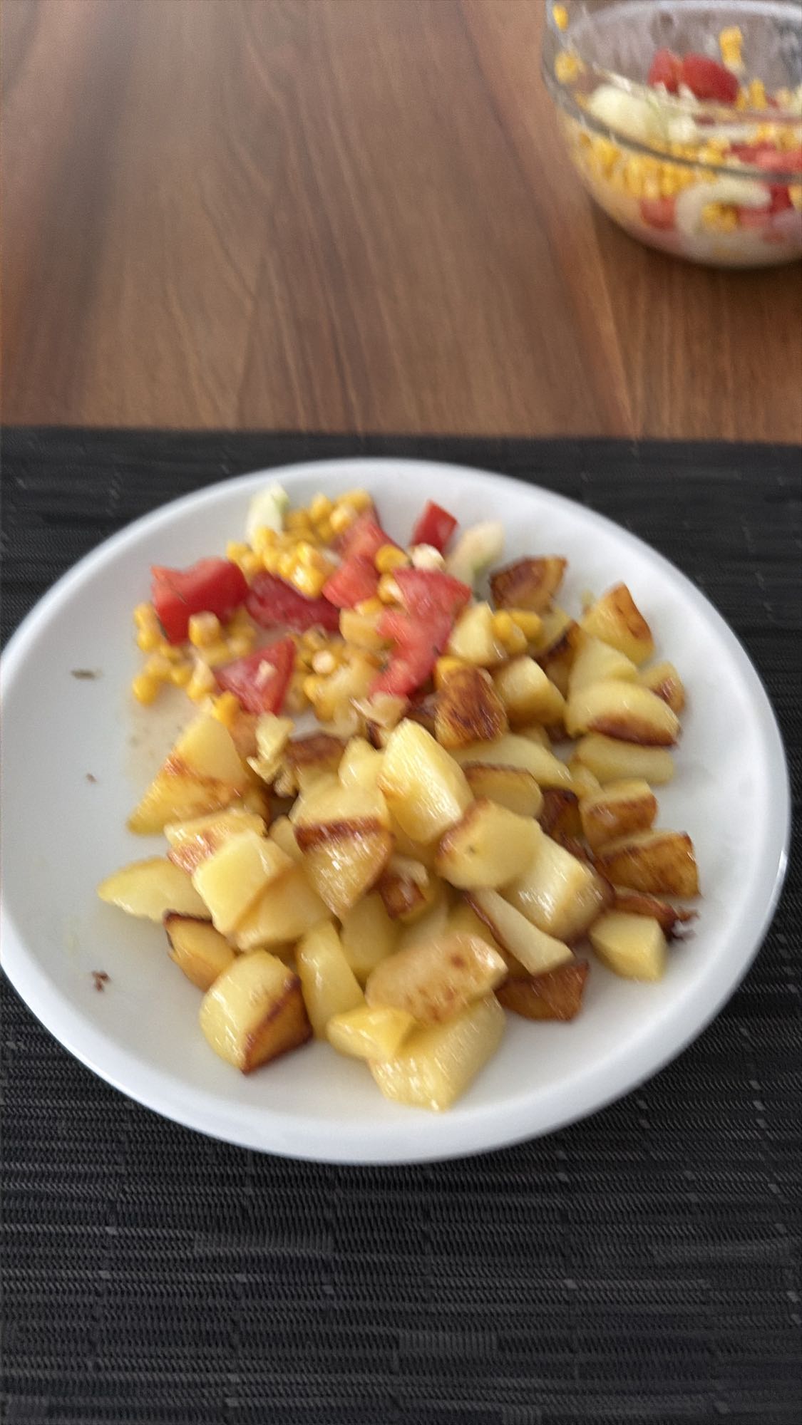 Gebratene Kartoffeln & Salat