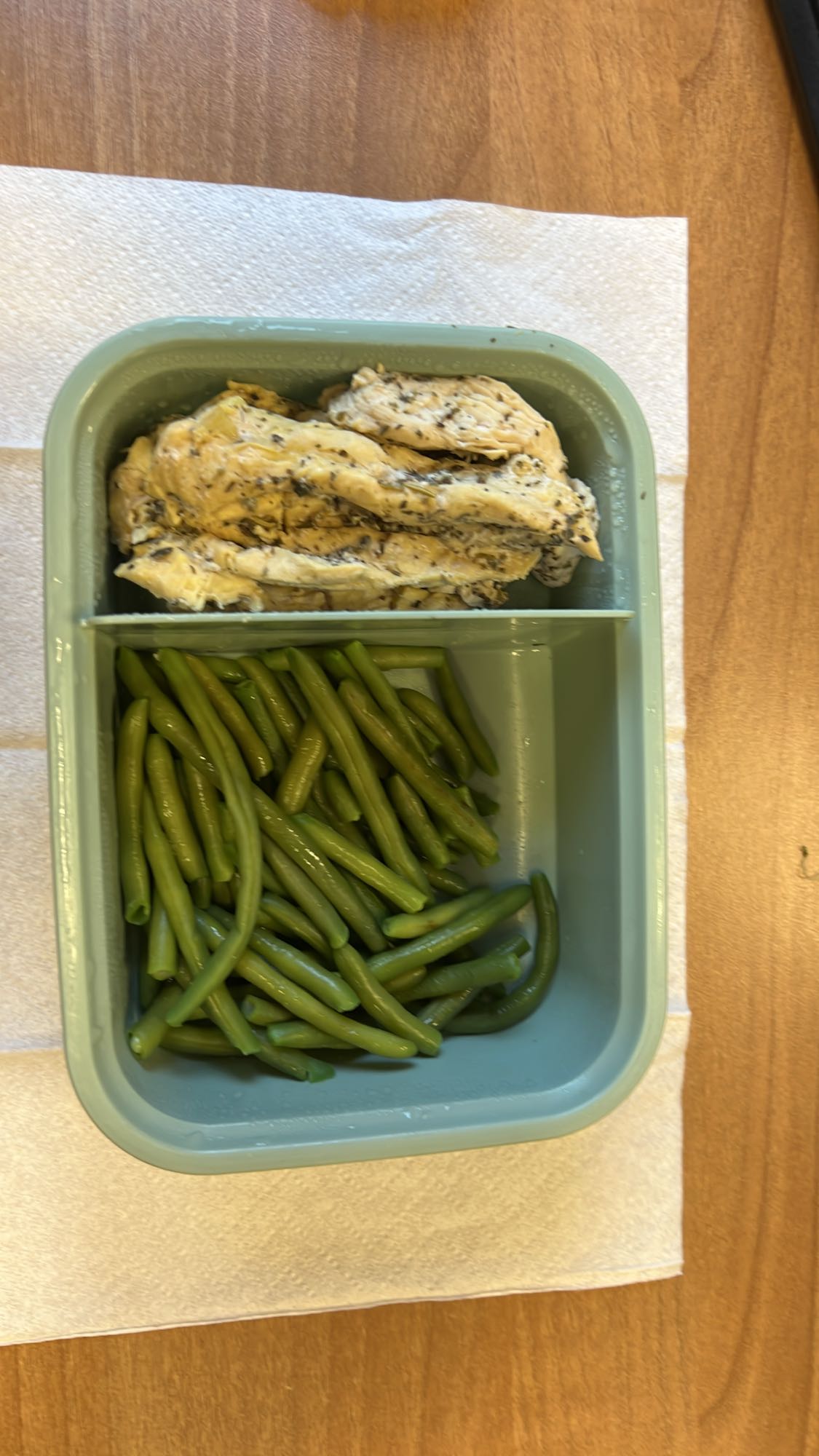 Tavuk ve yeşil fasulye