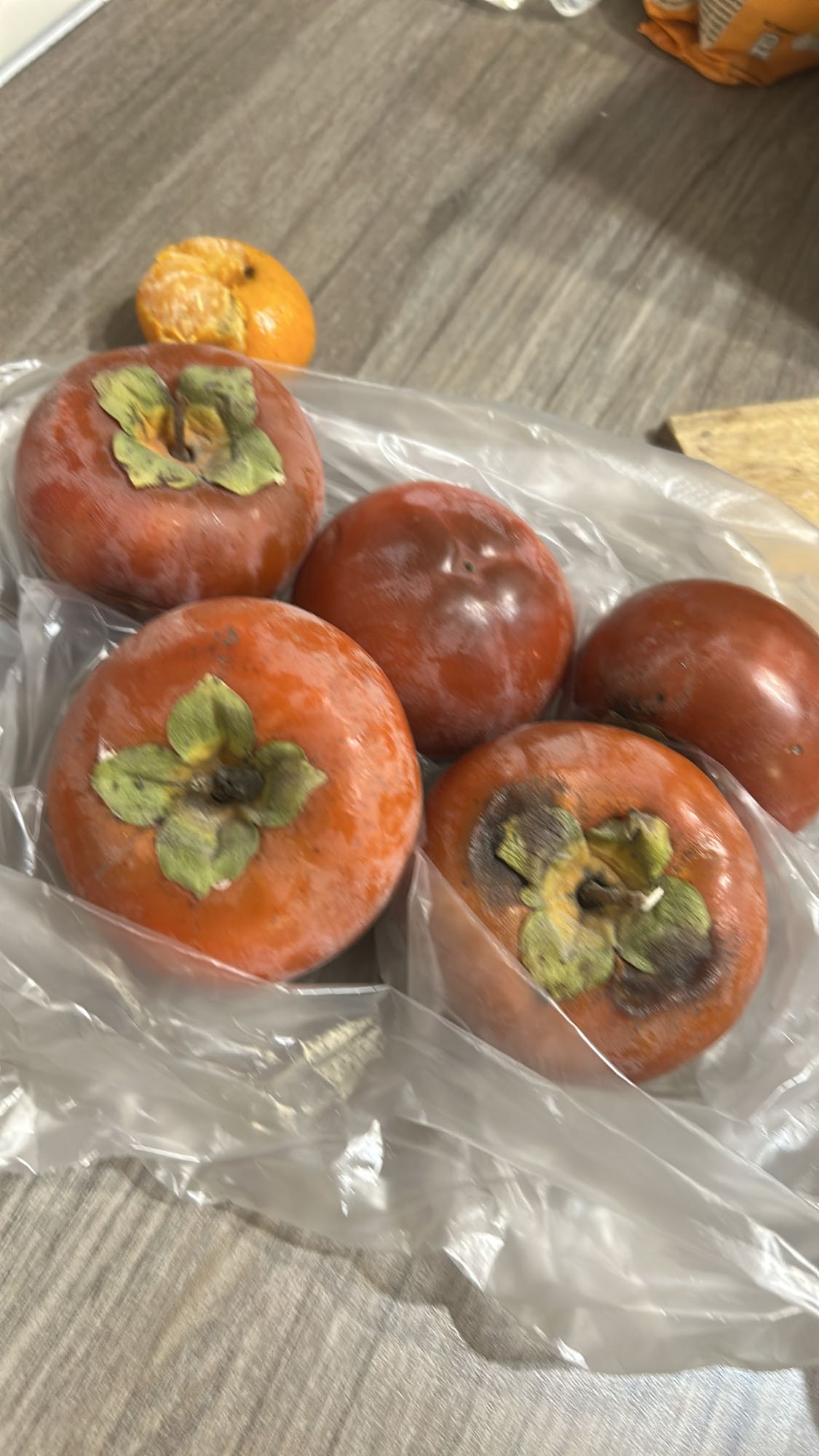 хурма и мандарин