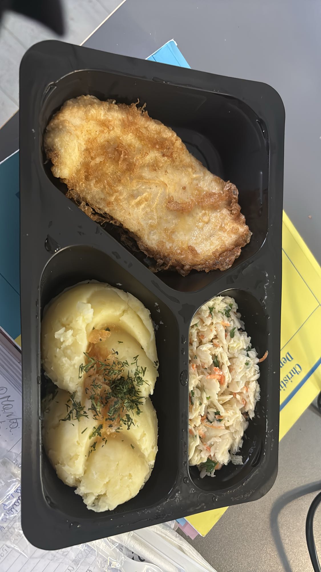 Ryba panierowana z ziemniakami