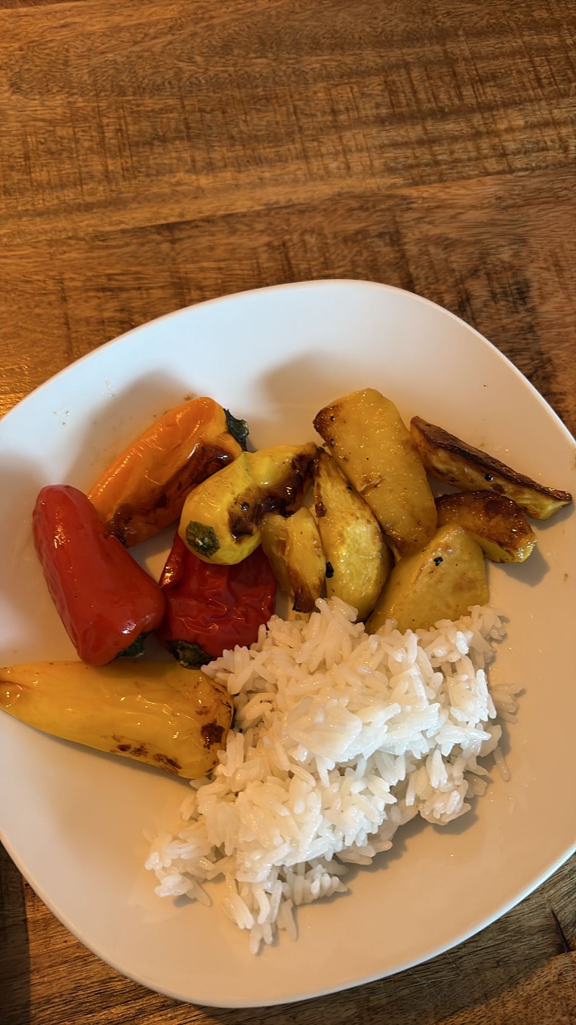 rijst met paprika en aardappel