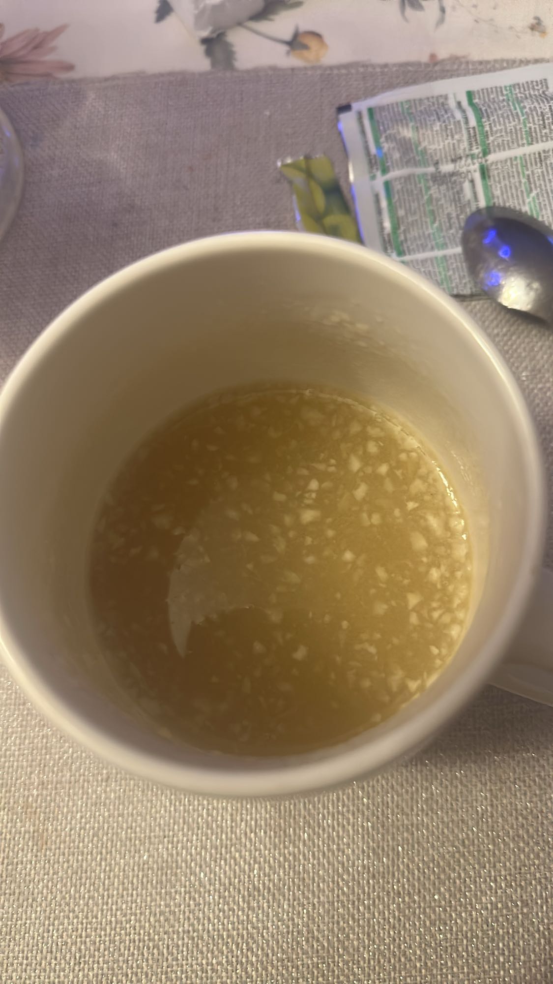 rosół instant w kubku