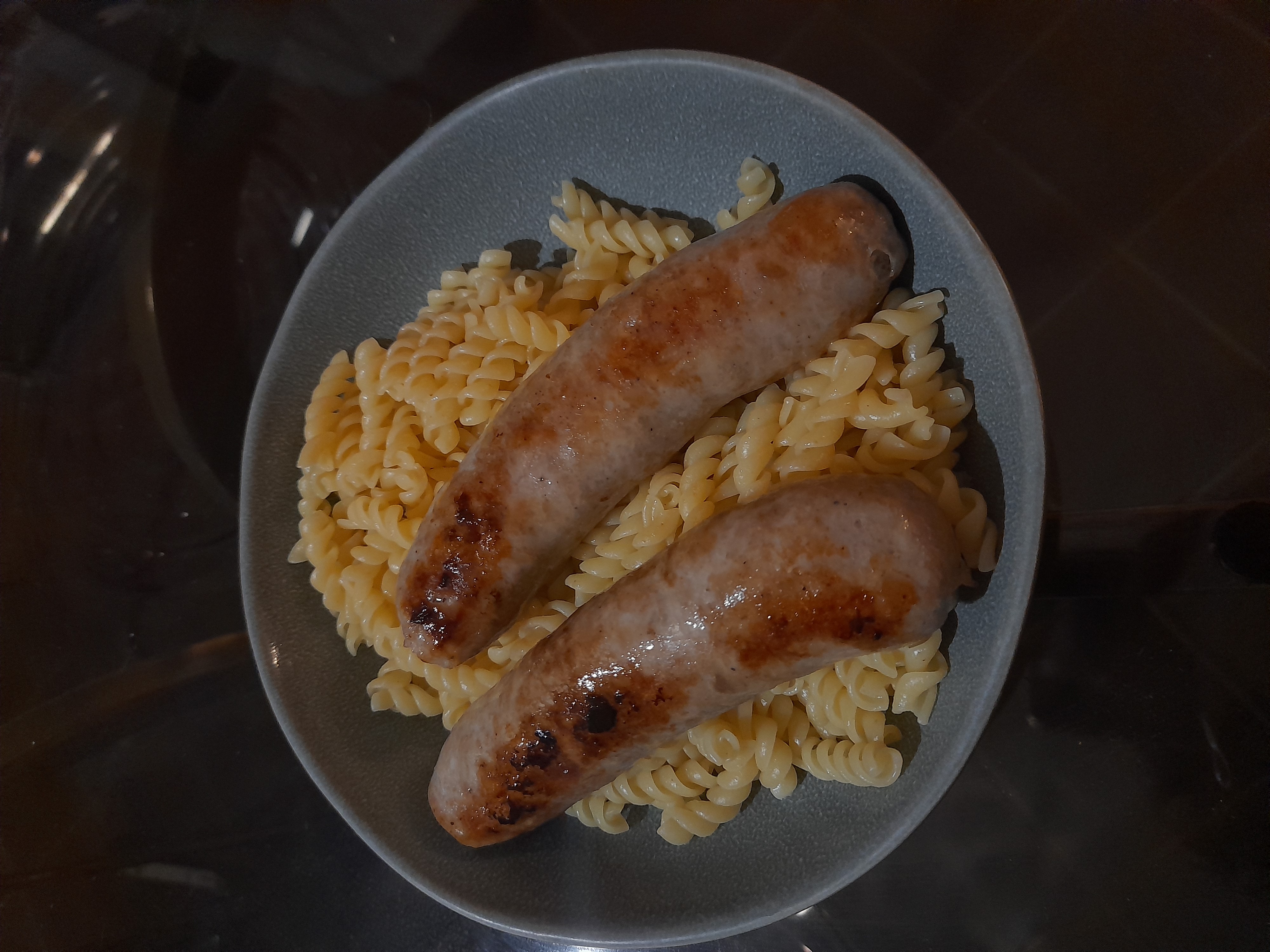 Saucisses et pâtes