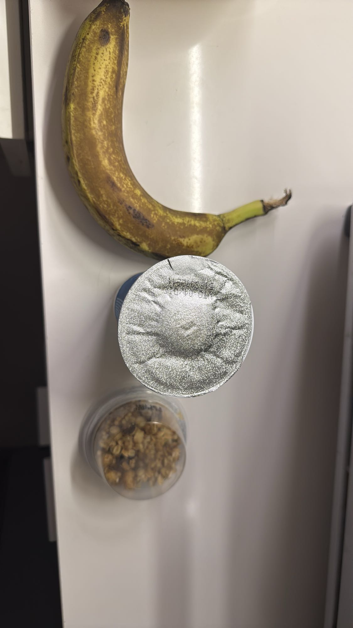 Plátano, yogur y granola