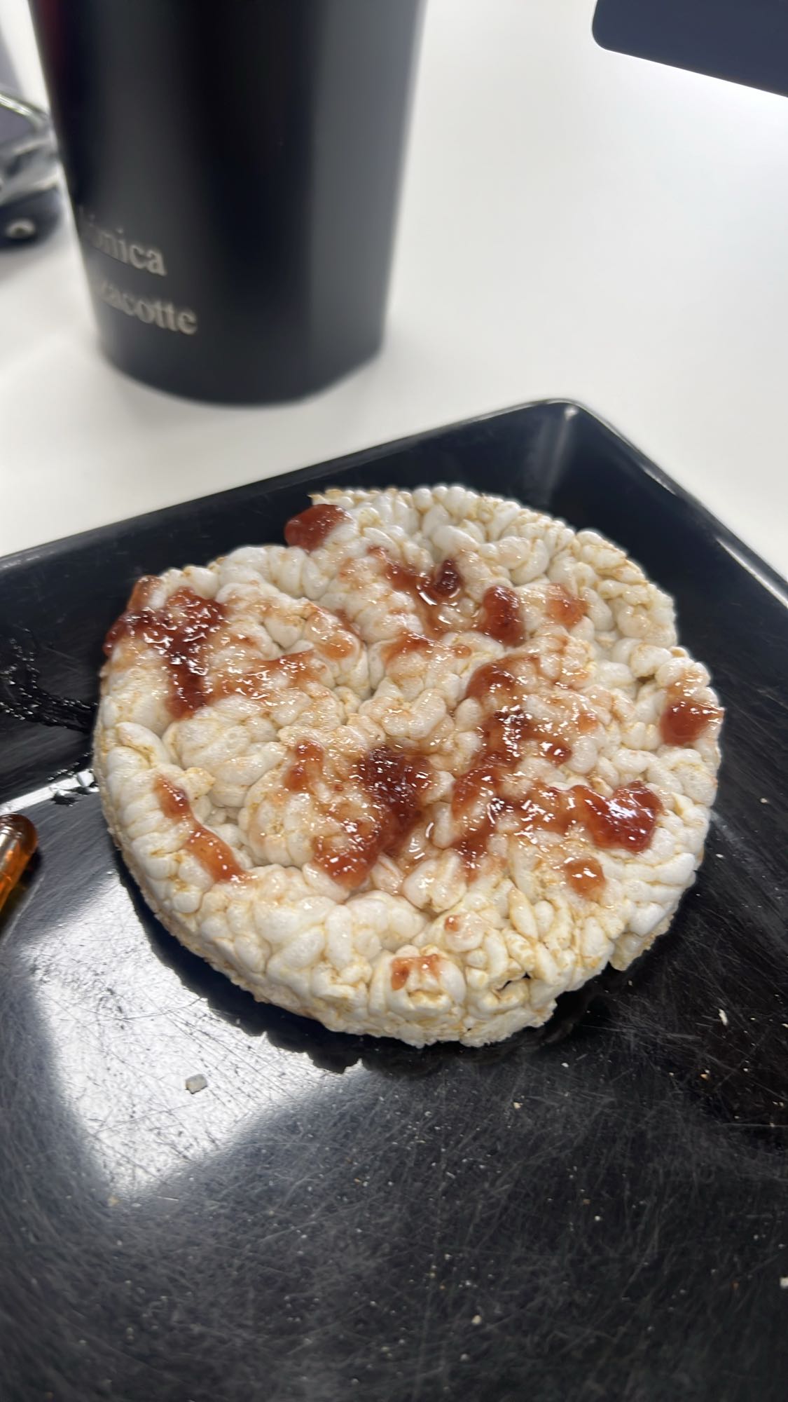Rice cake with jam