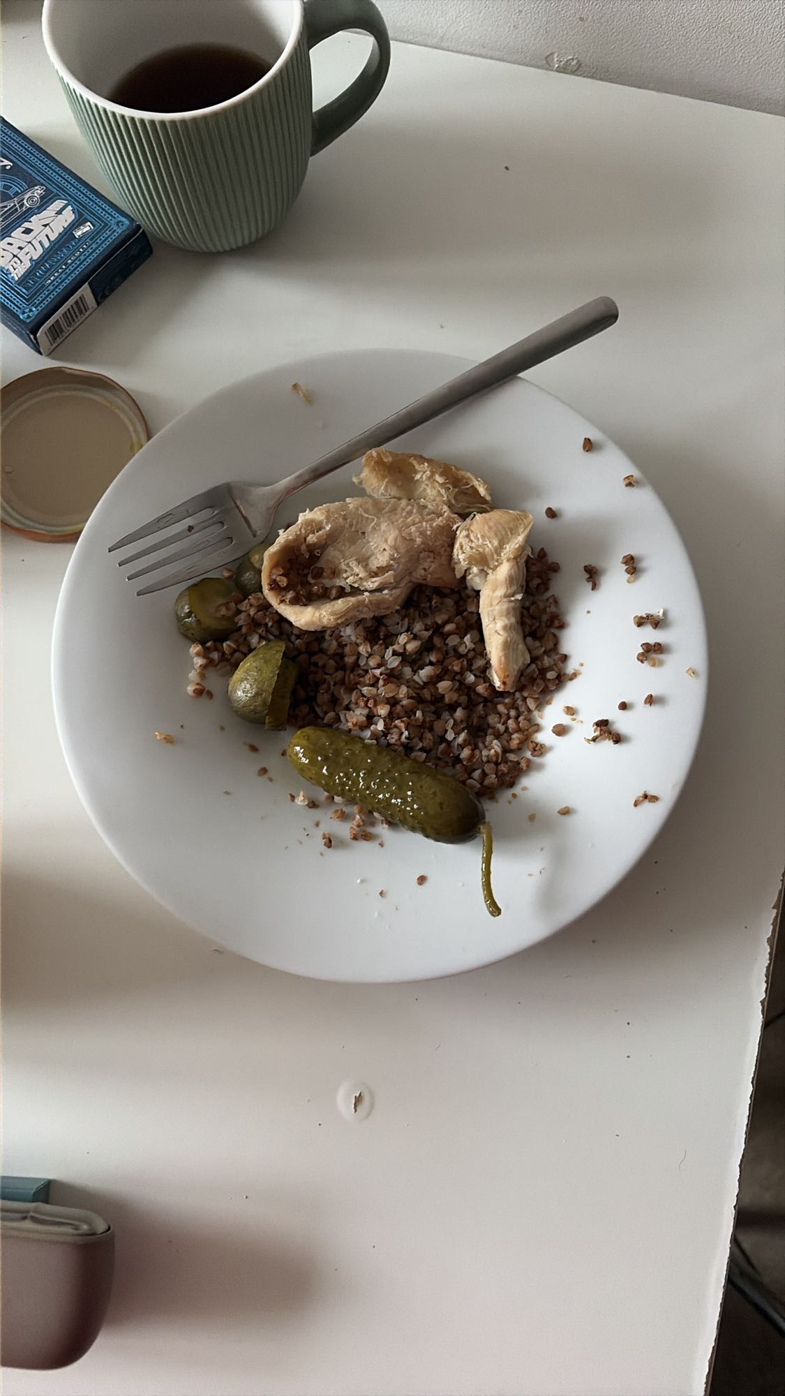 гречка с курицей и огурцами