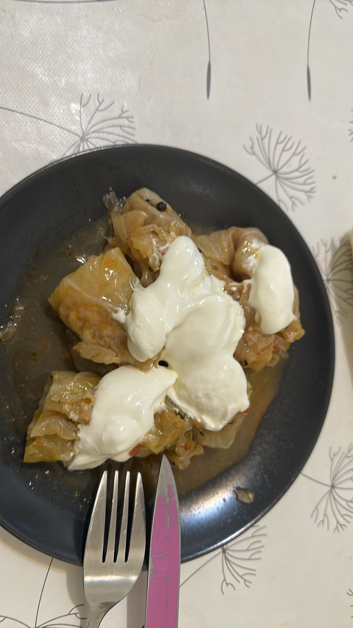 Stuffed cabbage rolls with yogurt