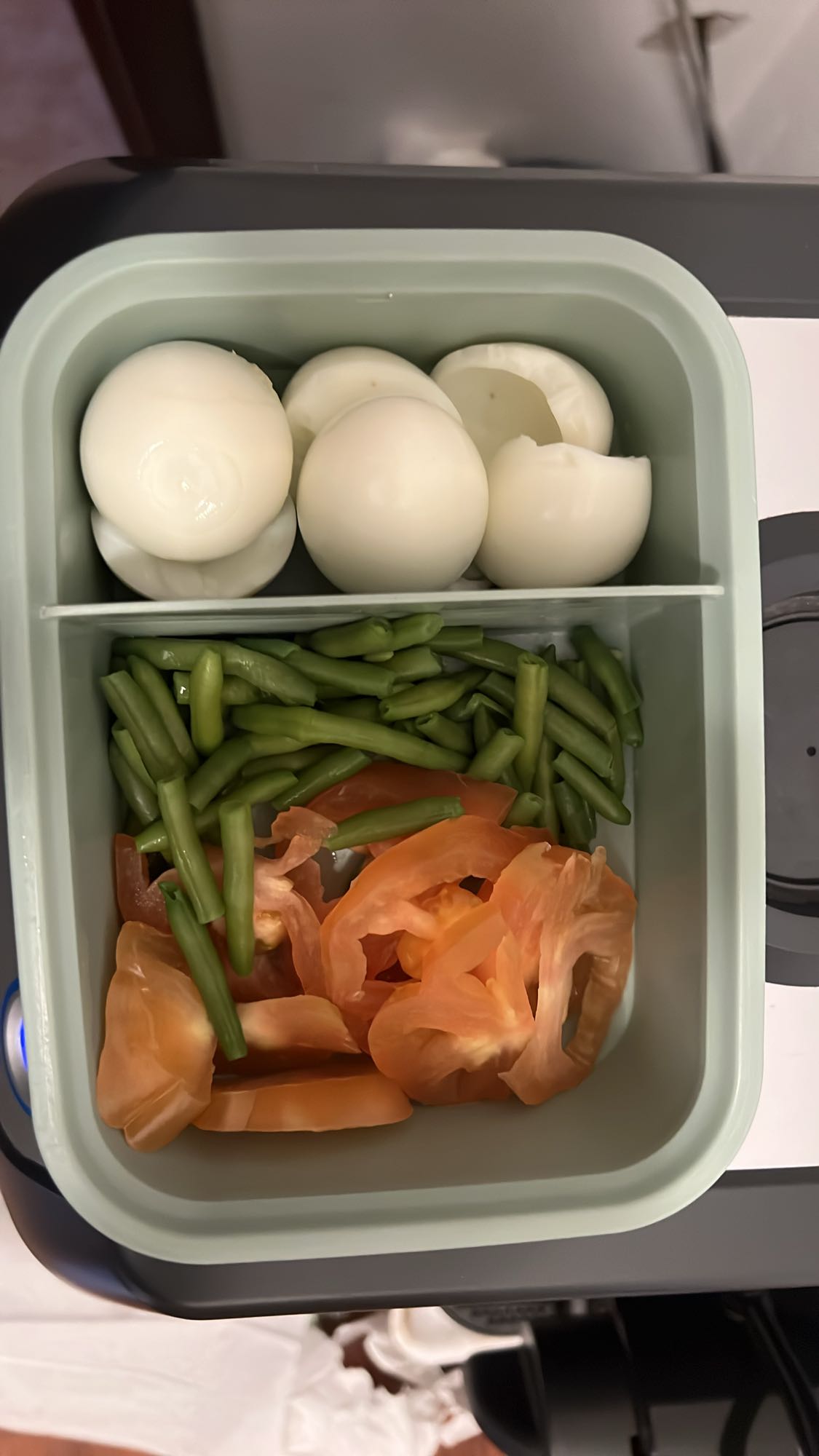 Haşlanmış Yumurta ve Sebze Kutusu