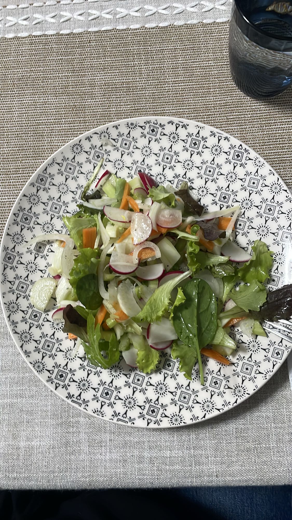 Taze karışık salata