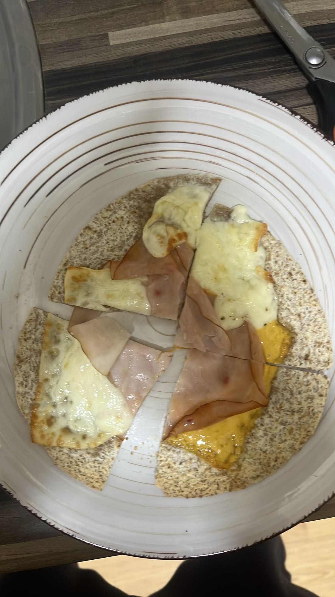 Pizza de pan integral