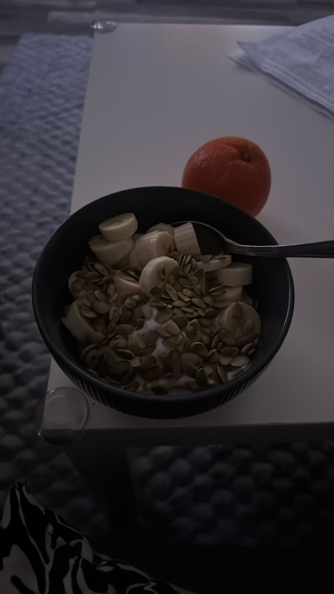 Yoghurt med banan & frön