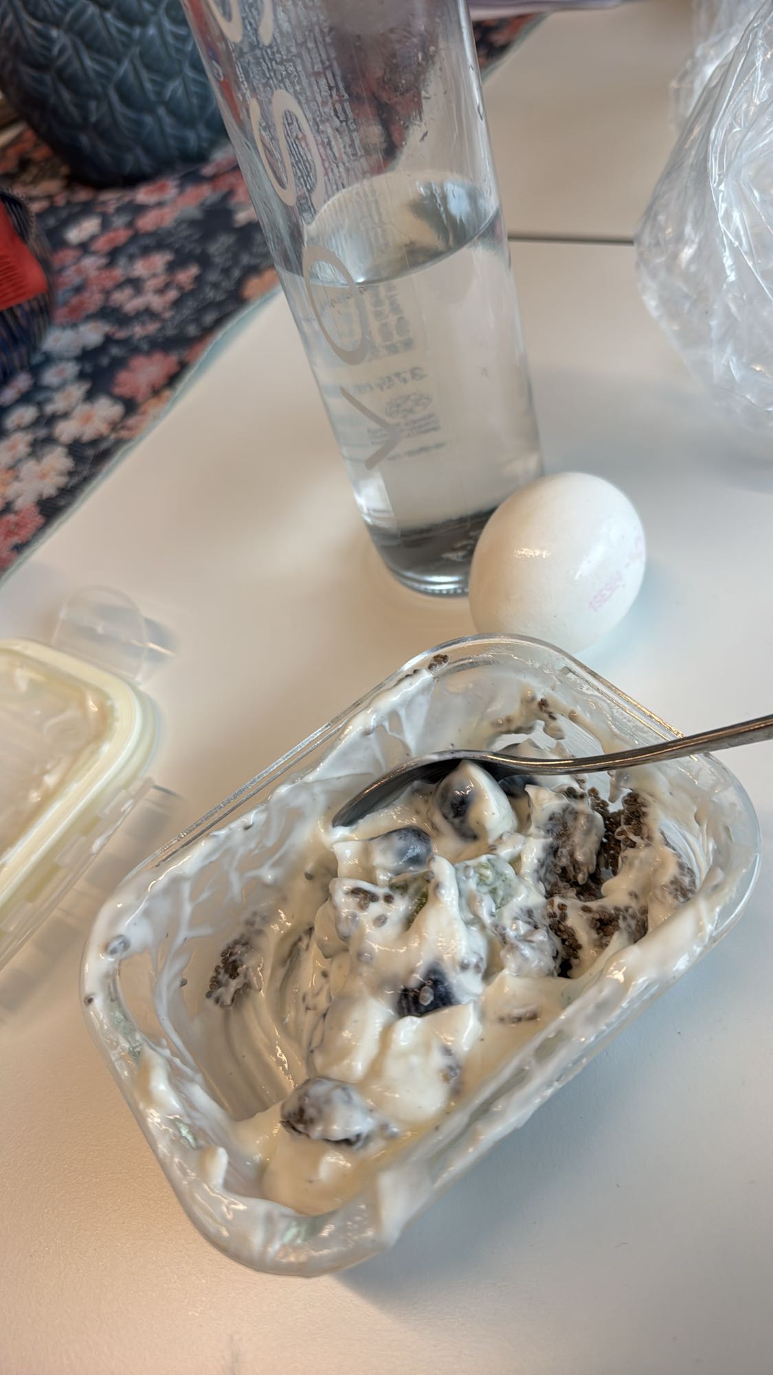 Yoghurt med ägg & vatten