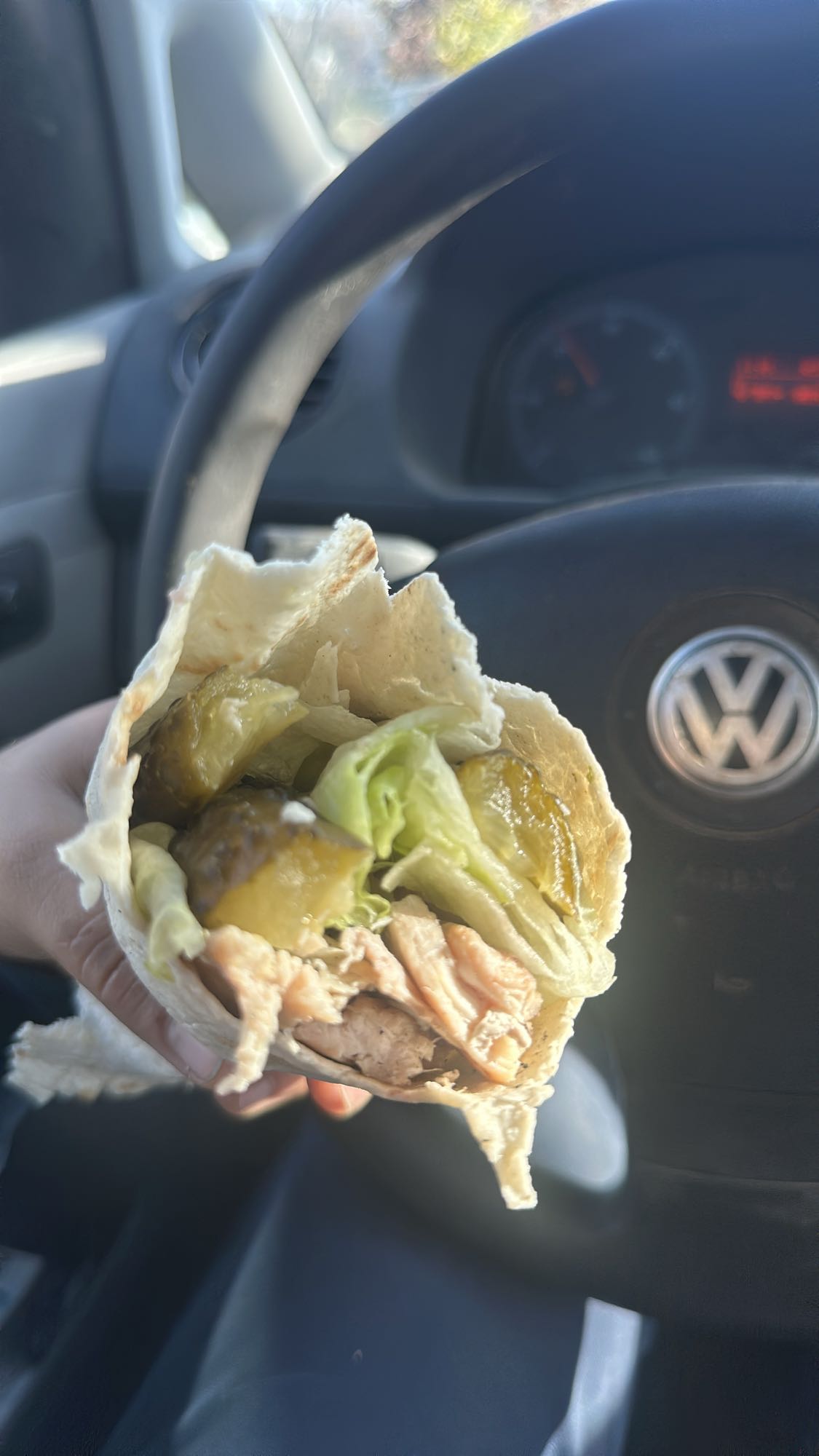 Shaorma cu pui și legume