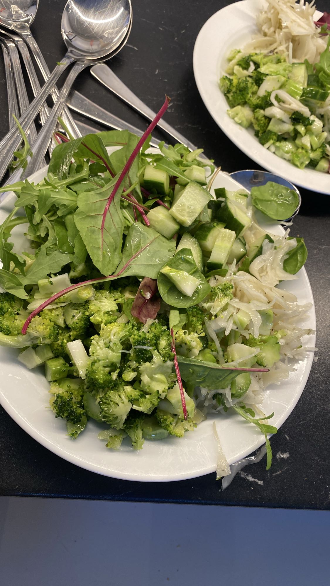 Grön grönsakssallad