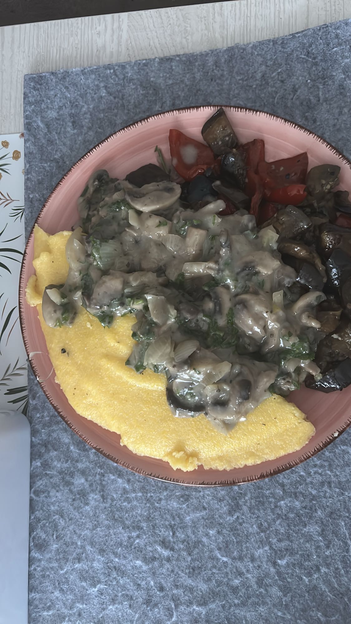 Polenta con champiñones